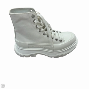 Busy Path Shoes Luxury Designer By Alexander Mcqueen In White, Size: 9