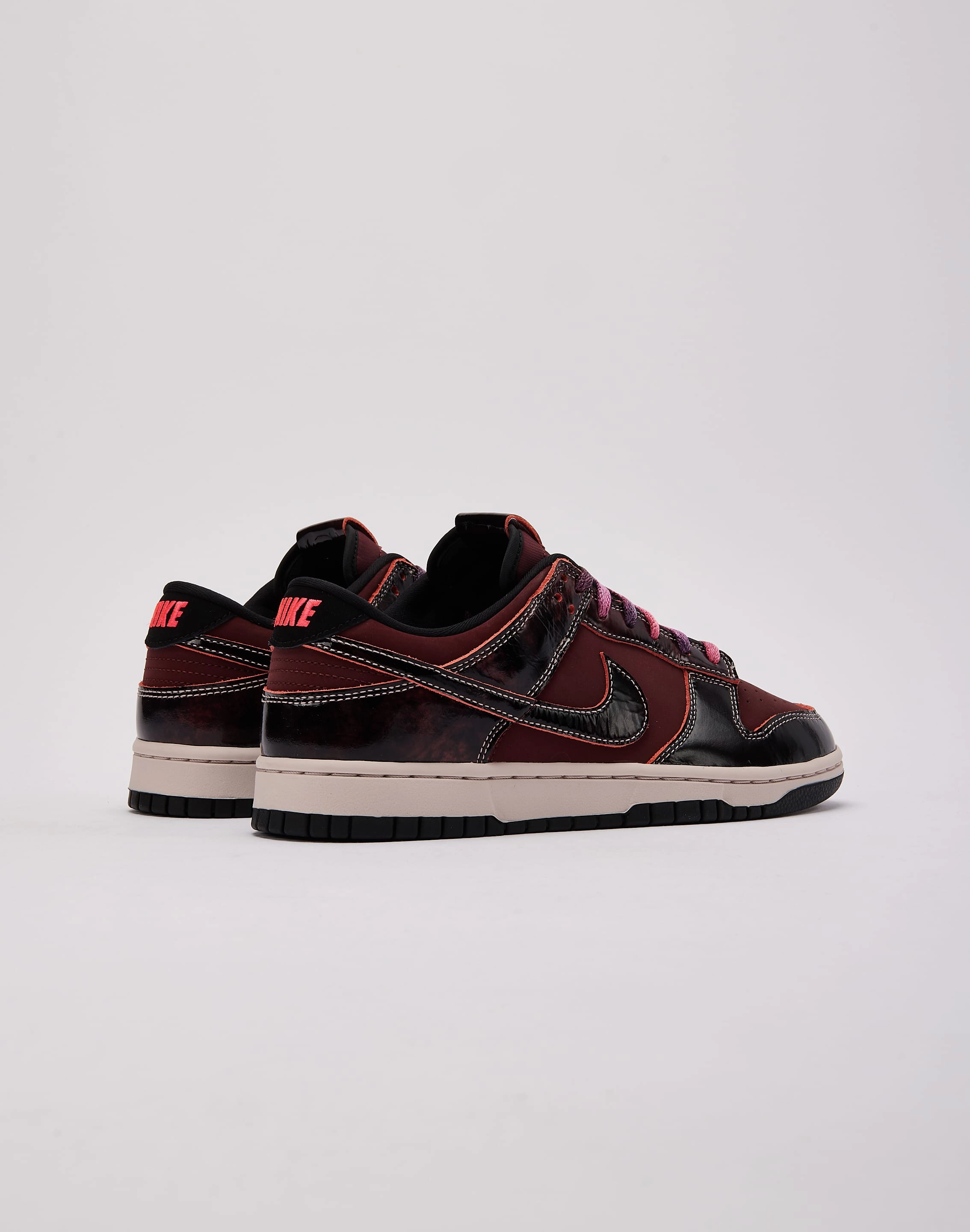 Suede Soft Durable Rubber Outsole Nike Dunk Low Retro SE