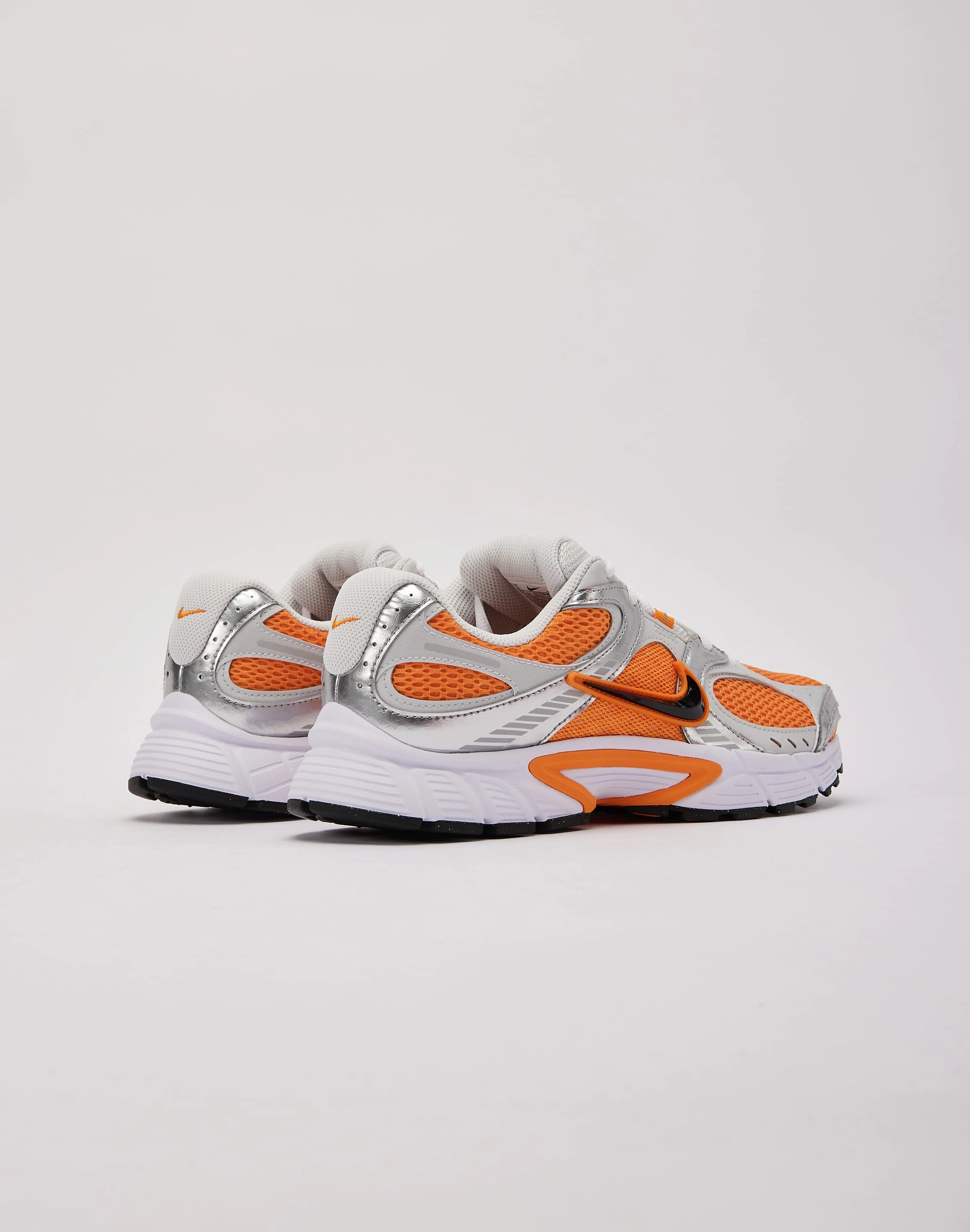 Nike V5 RNR lateral support shoes Hyper Efficient Tread