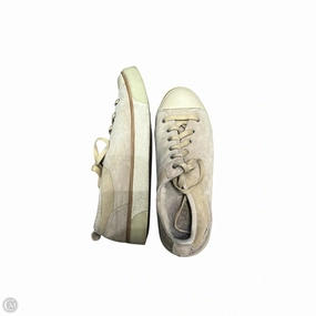 Roomy Toe Box Shoes Designer By Ugg In Tan, Size: 6