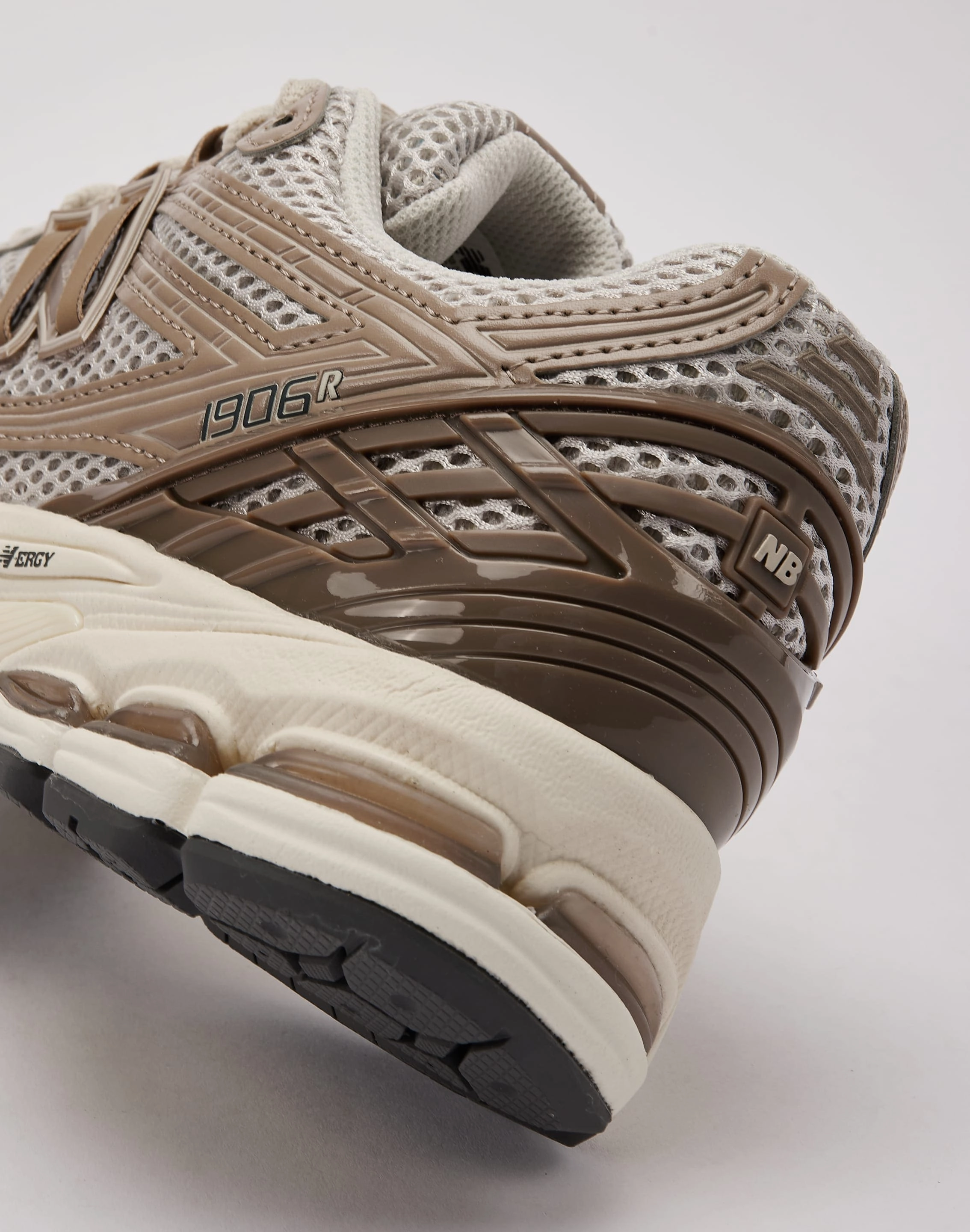 New Balance 1906R Torsion Bar System Seamless Interior