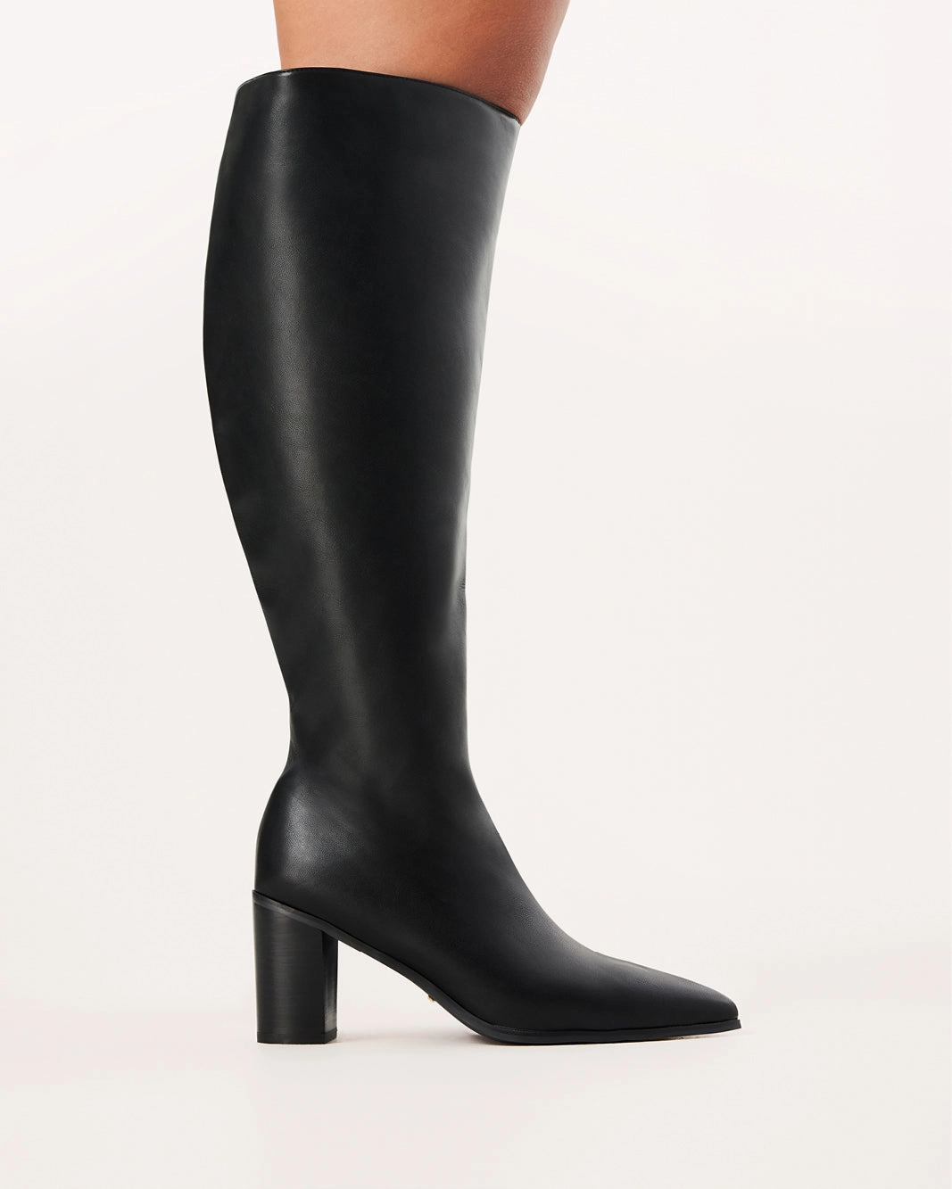 DESTINY CURVE - BLACK Rugged Built Daily Walks Thermal Core Snowy Path