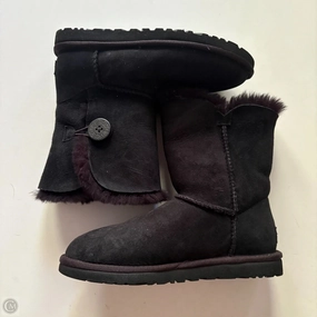 Boots Designer By Ugg In Black, Size: 6 Everywhere Fit Step Light
