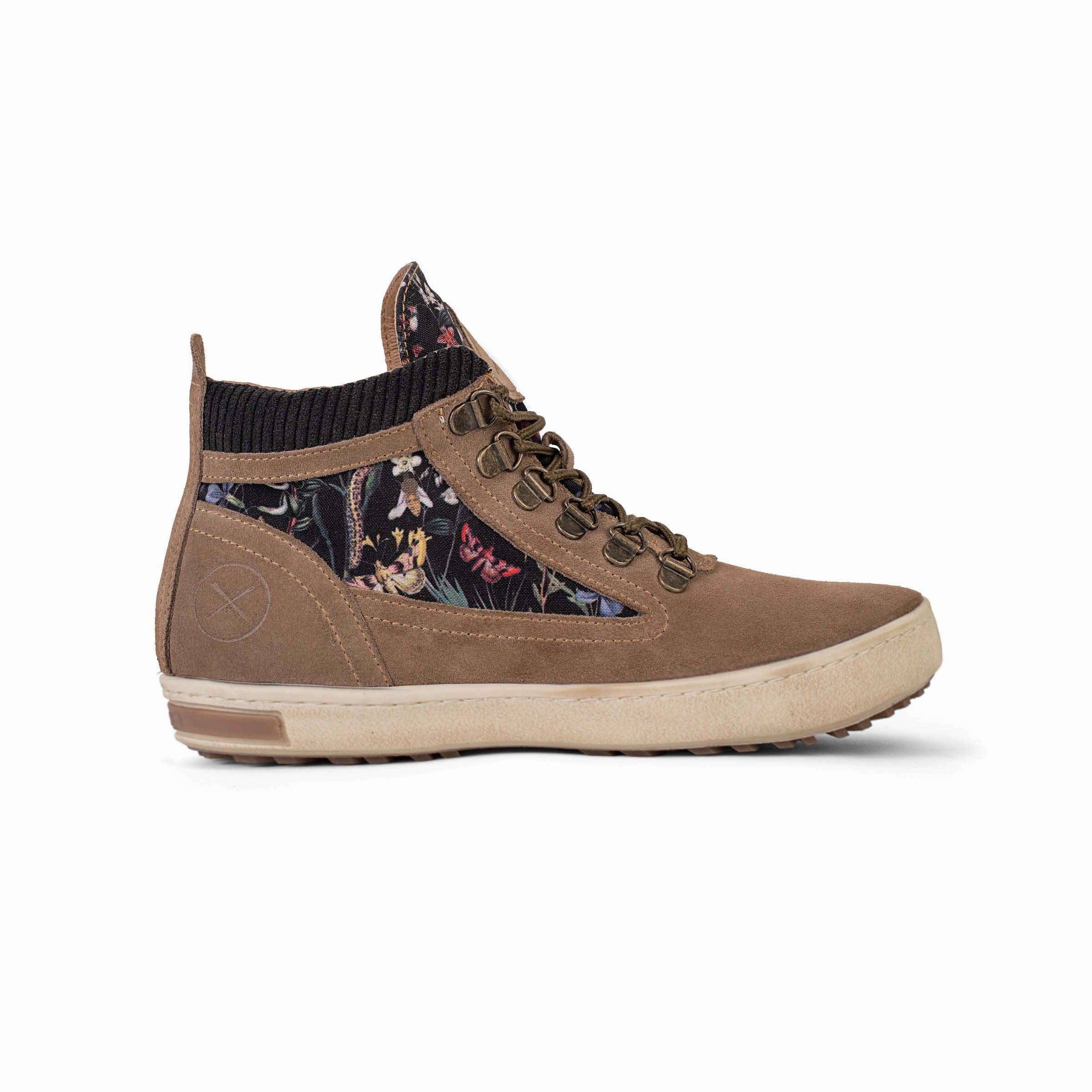 Torsional Rigidity Frame Monterey Black Camping Boot