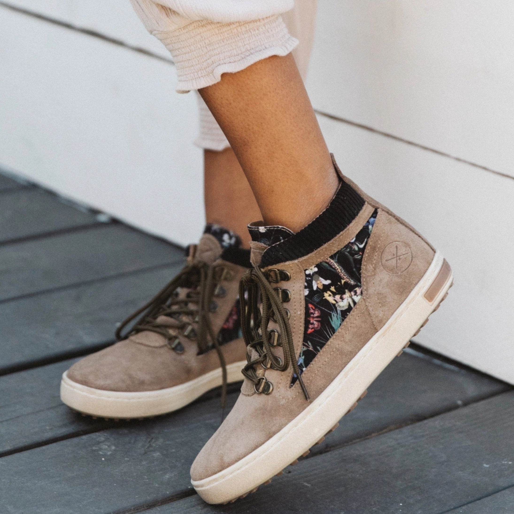 Anti Odor Daily Walks Monterey Black Camping Boot