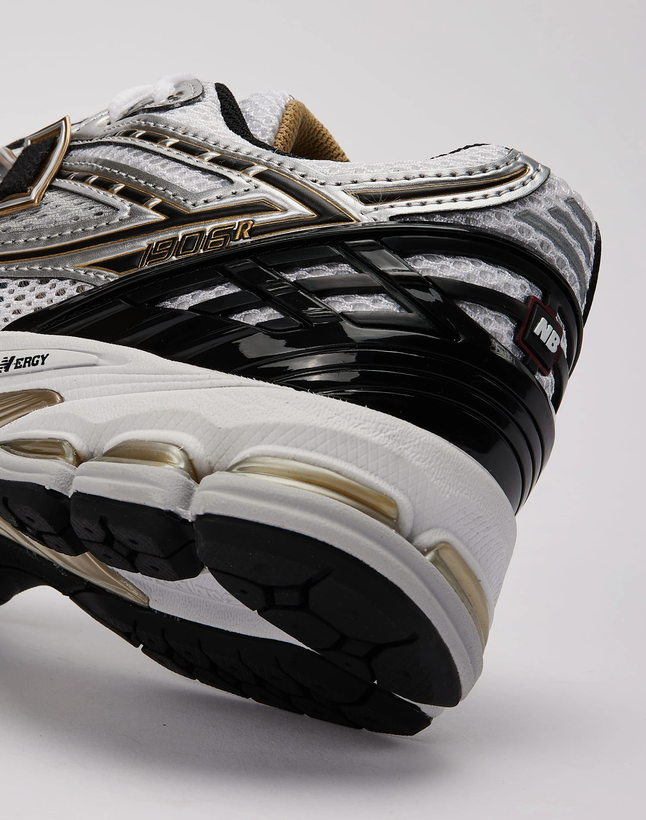 kids' enjoyment New Balance 1906R