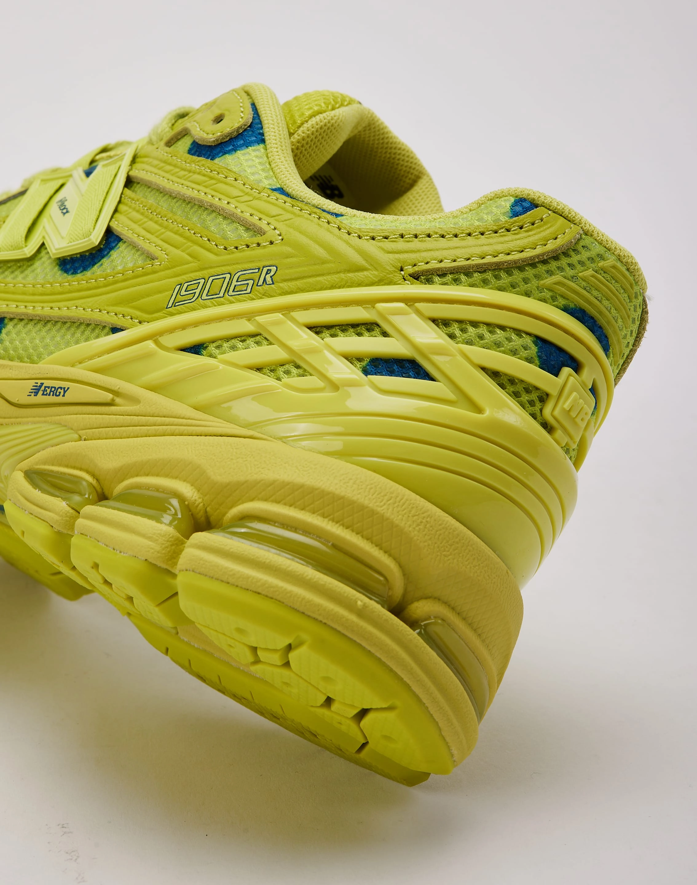 appliqued - finish - design shoes Workout clothes New Balance 1906R