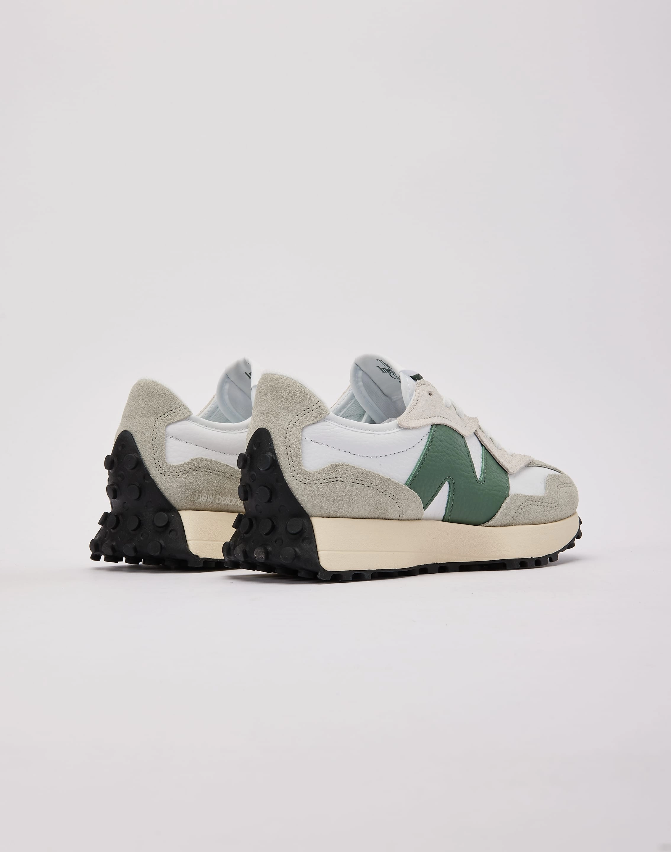 New Balance 327 Comfortable Heel Cup