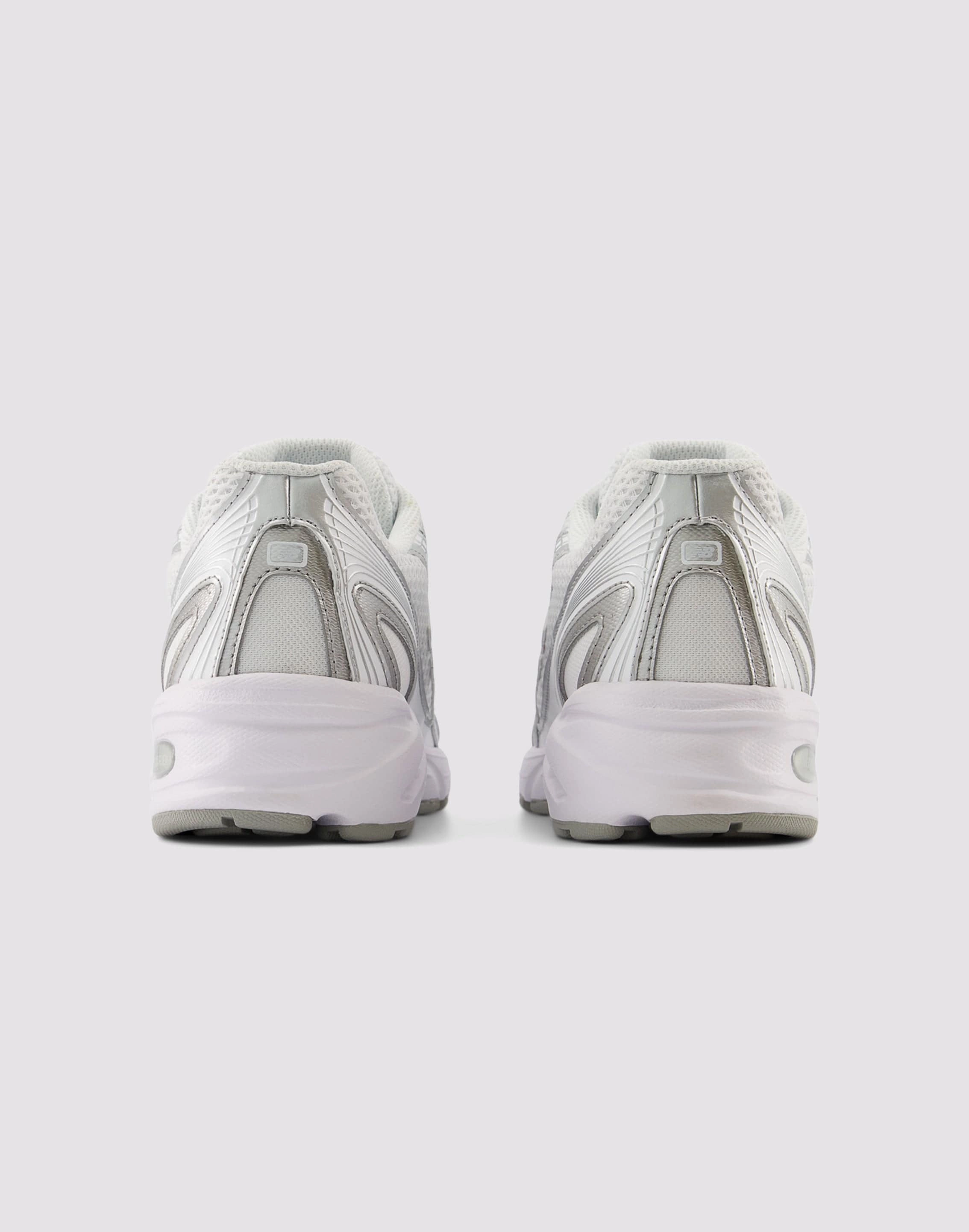 athletes' choice breathable nylon shoes New Balance 740