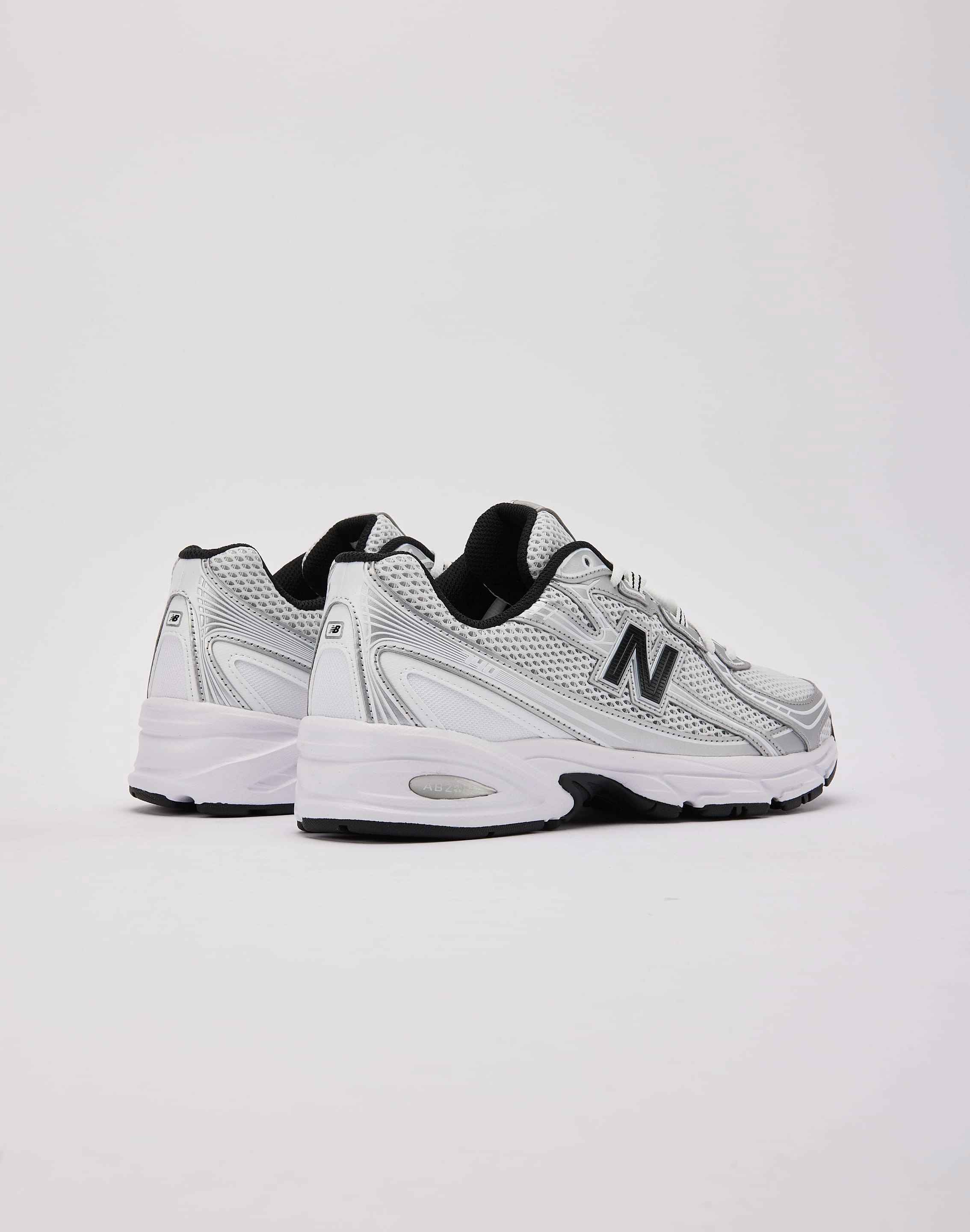 cushioned - footbed shoes New Balance 740