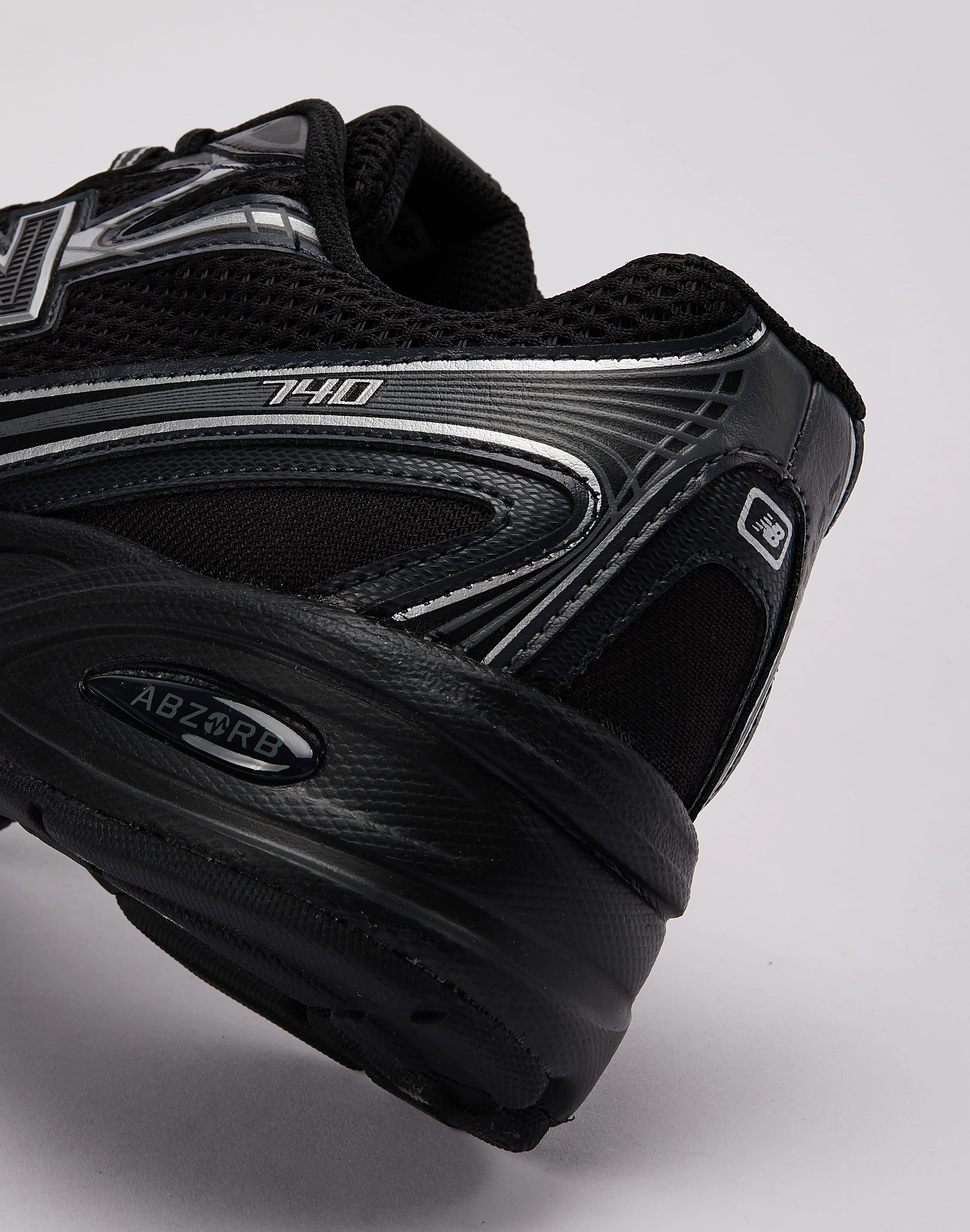 Multi Layer Mesh Ventilation New Balance 740