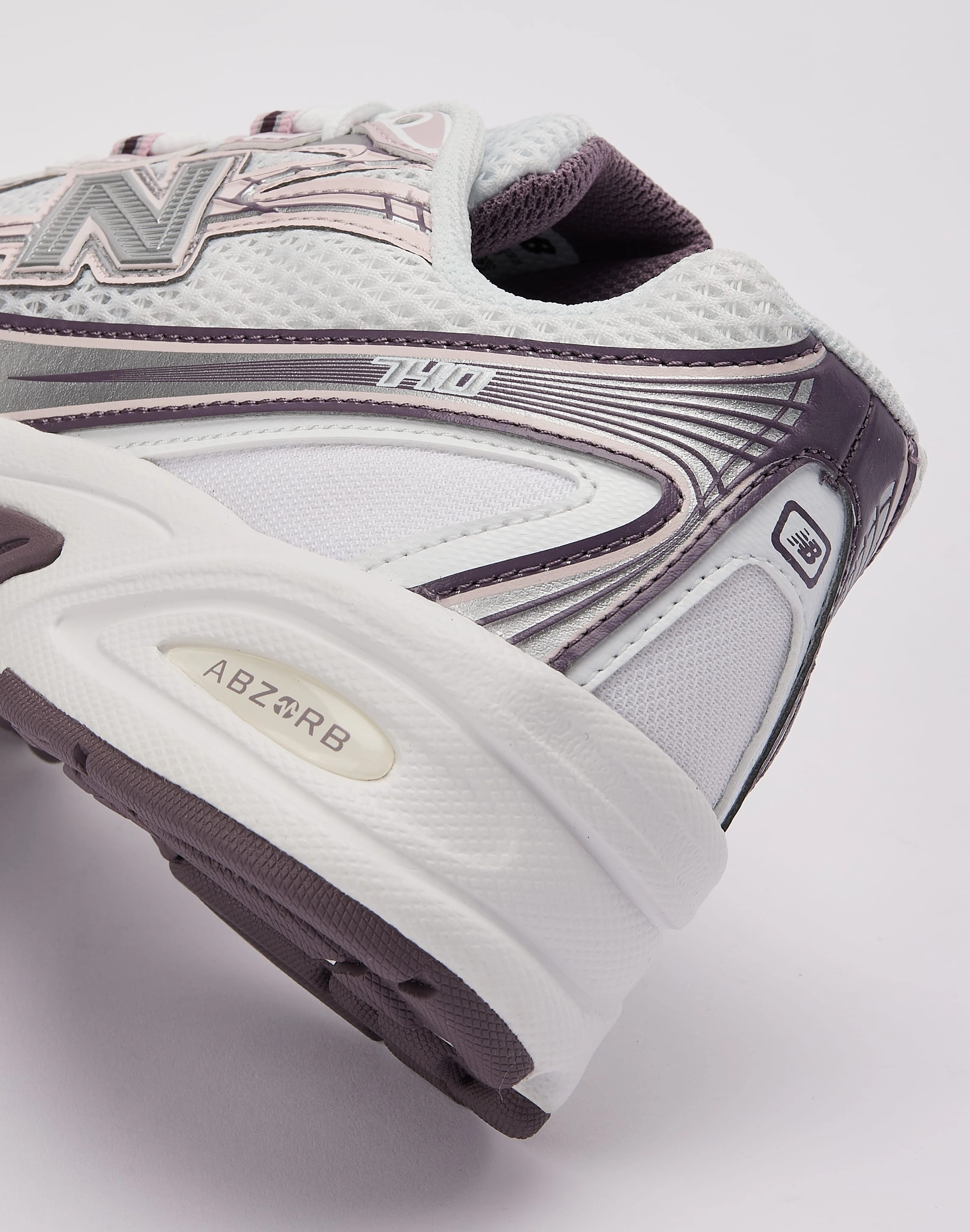 New Balance 740 Shock Resistance beginner shoes