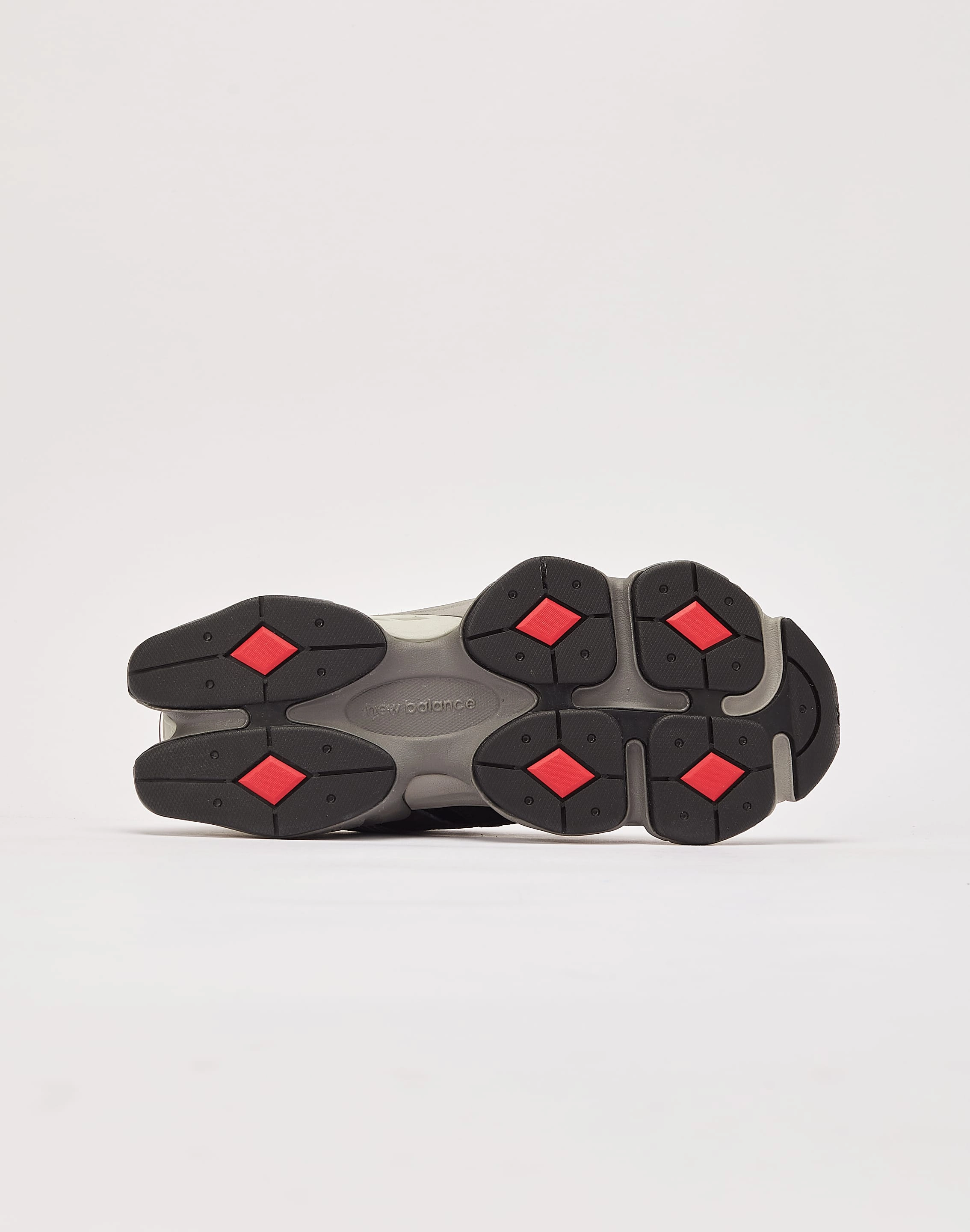 performance - oriented New Balance 9060