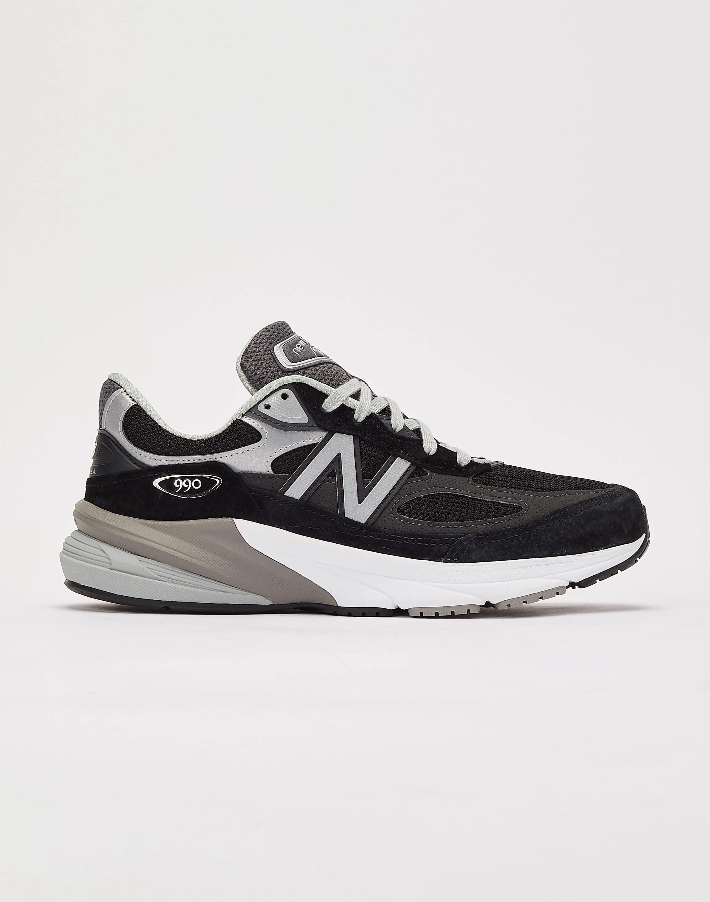 Durable TPU Frame Outdoor Performance New Balance 990v6