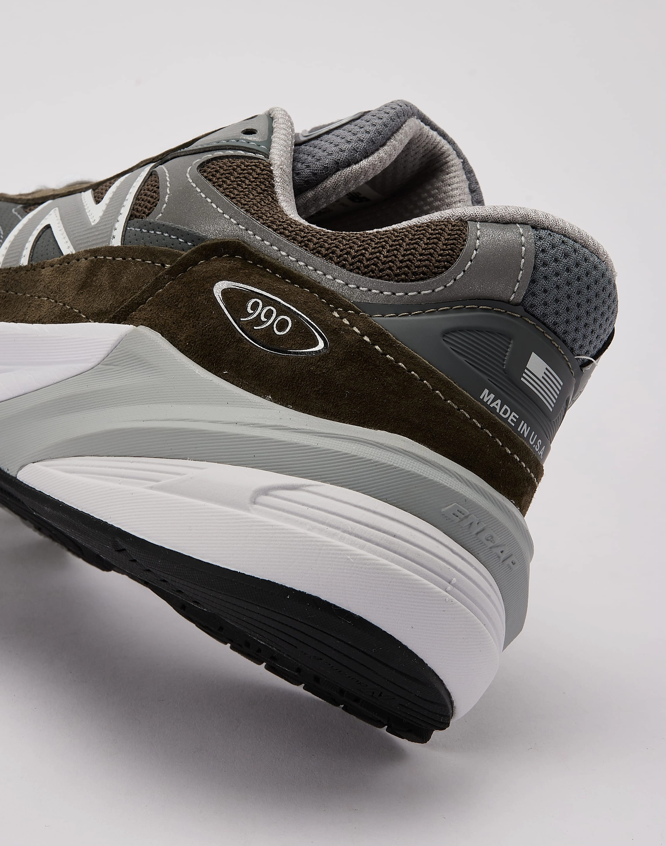 Split Second Heel Lock New Balance MADE In USA 990v6