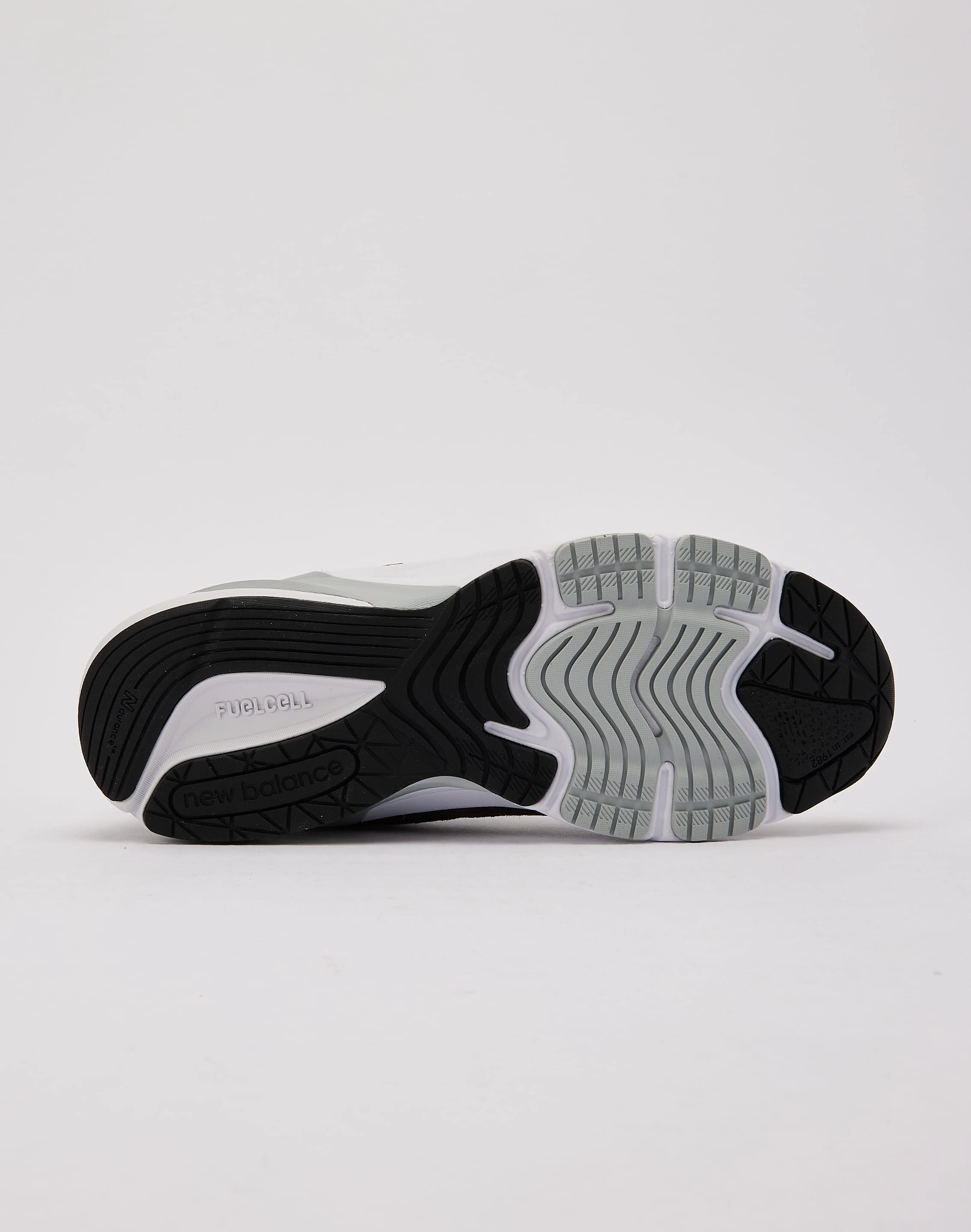 Torsional Rigidity Frame Rebound Cushioning New Balance MADE In USA 990v6