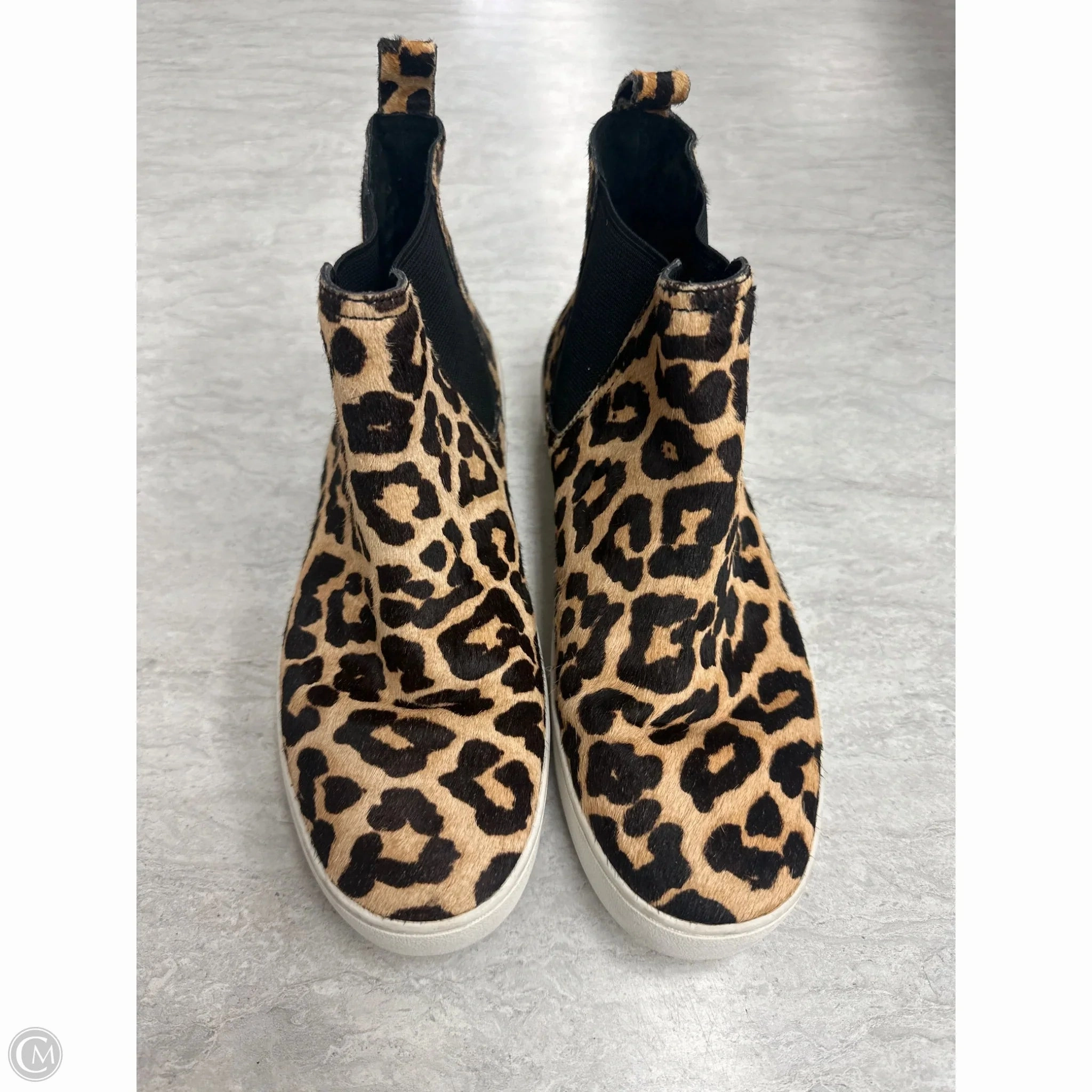 Rolling Motion Sole Active Day Shoes Designer By Michael Kors In Animal Print, Size: 7