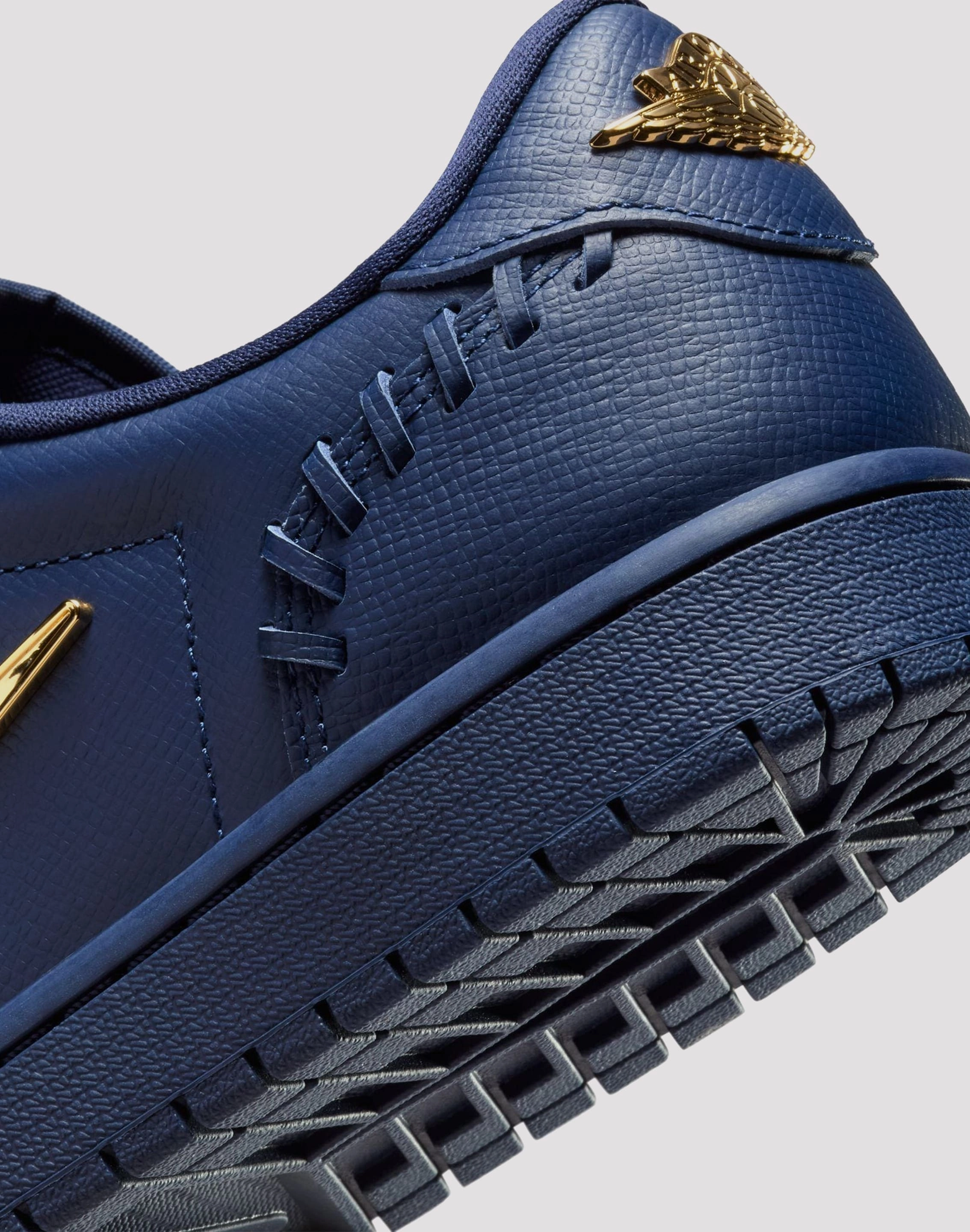 Nike 1 Low Method of Make "Midnight Navy/Metallic Gold" Reinforced toe cap Closet Core