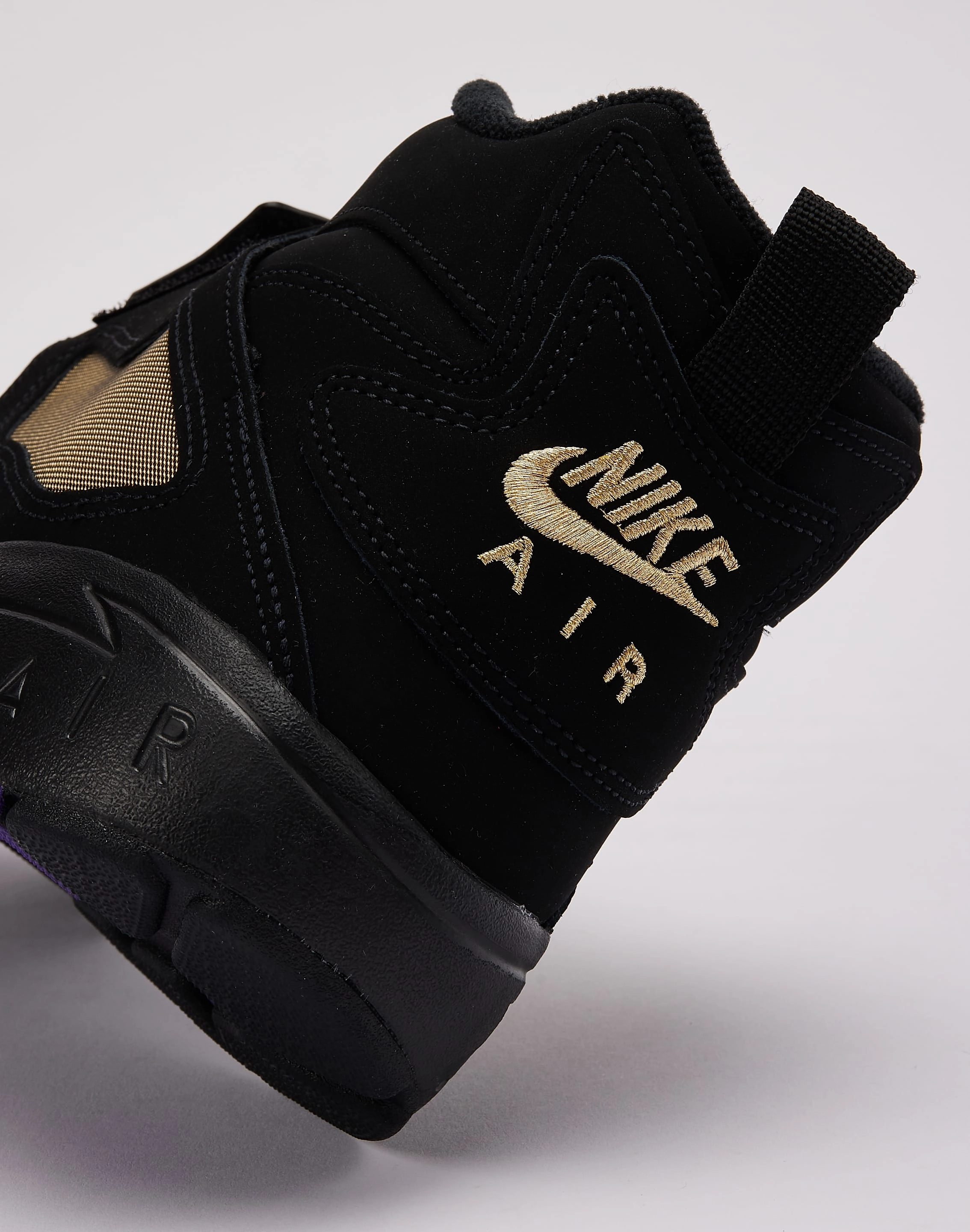 Slim Form Nike Air Diamond Turf 'Ravens'