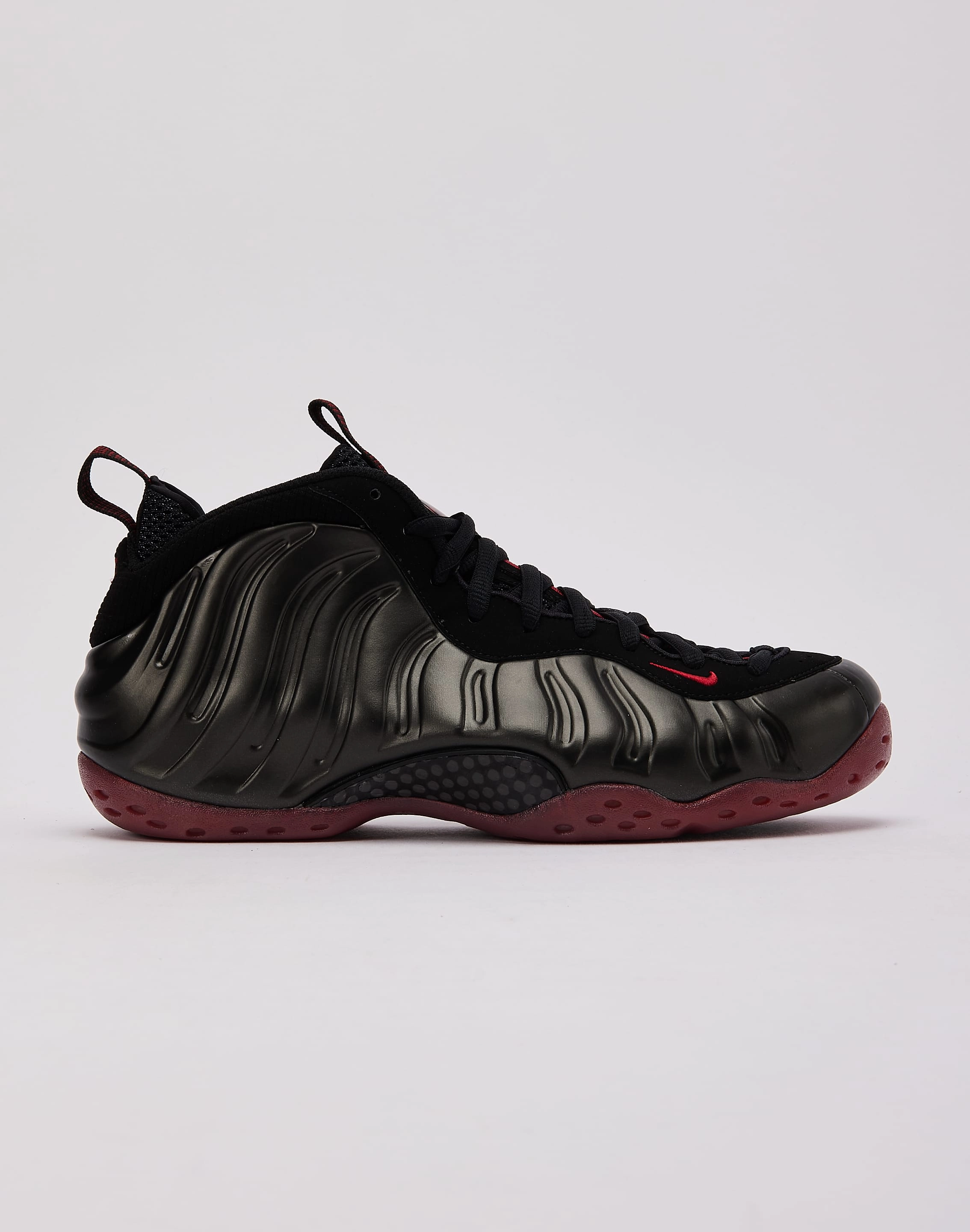 Nike Air Foamposite One 'Black and Varsity Red' Anti Odor Outdoor Explorers