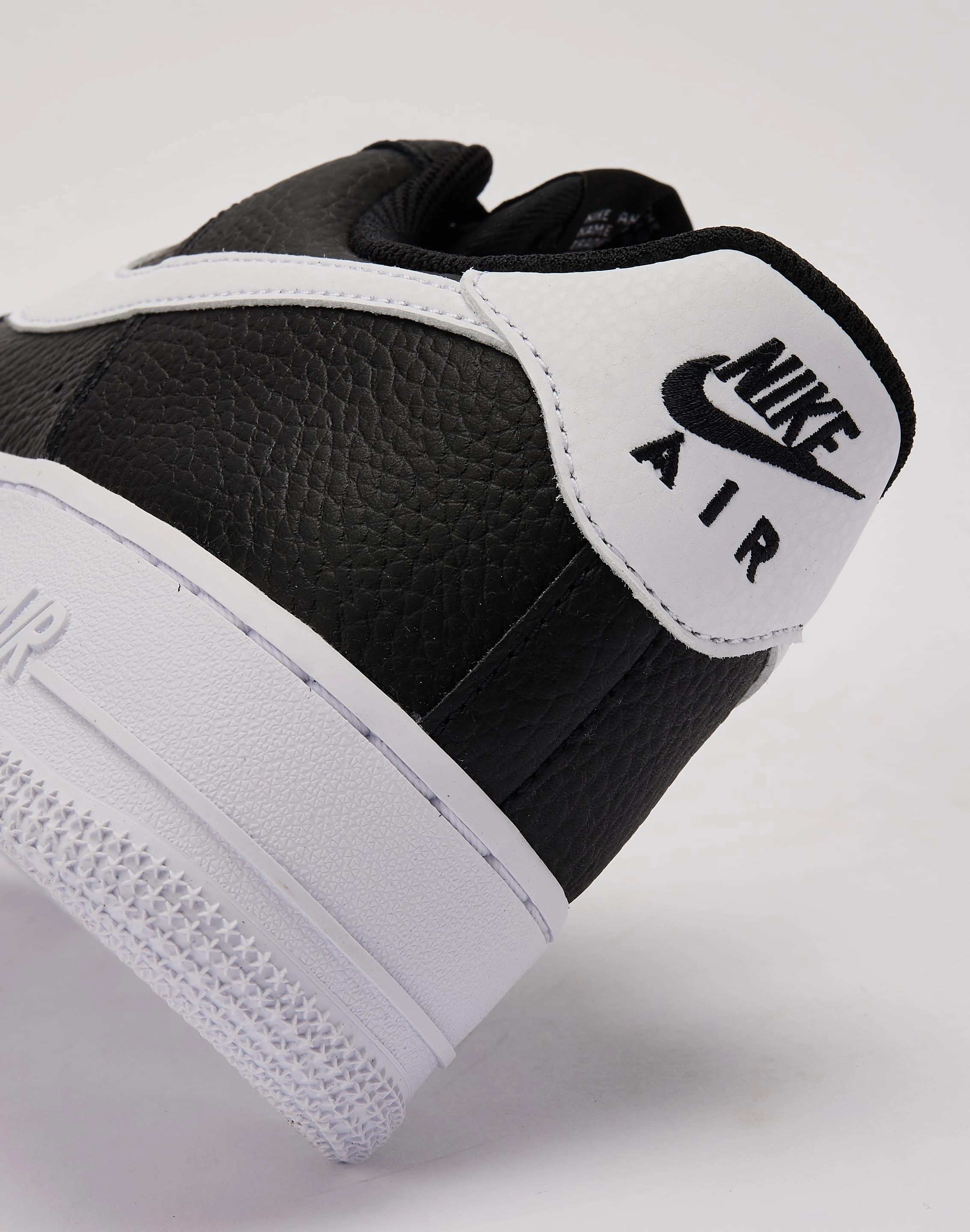 Hill Tough Nike Air Force 1 '07 Low