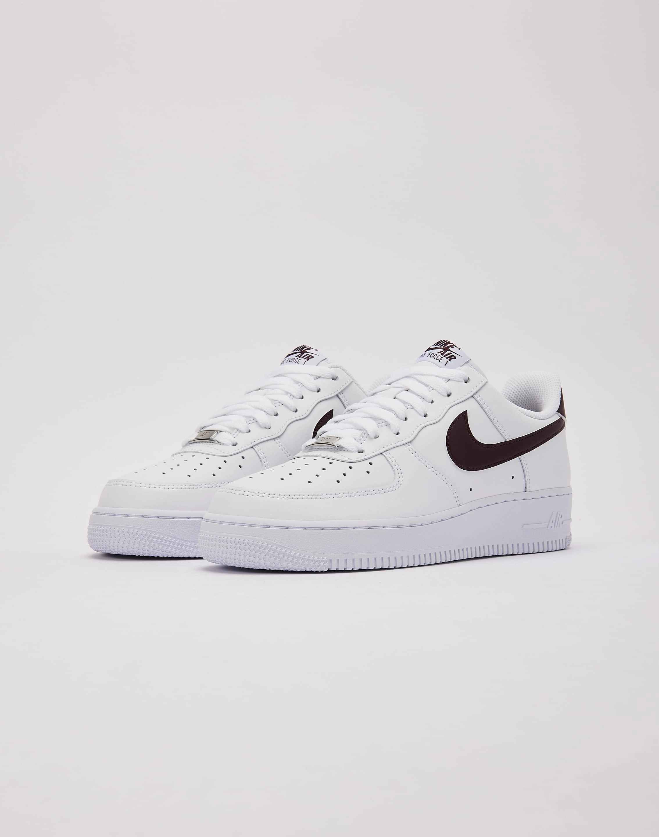 Nike Air Force 1 Low '07 Sport Active Classic Silhouette Design