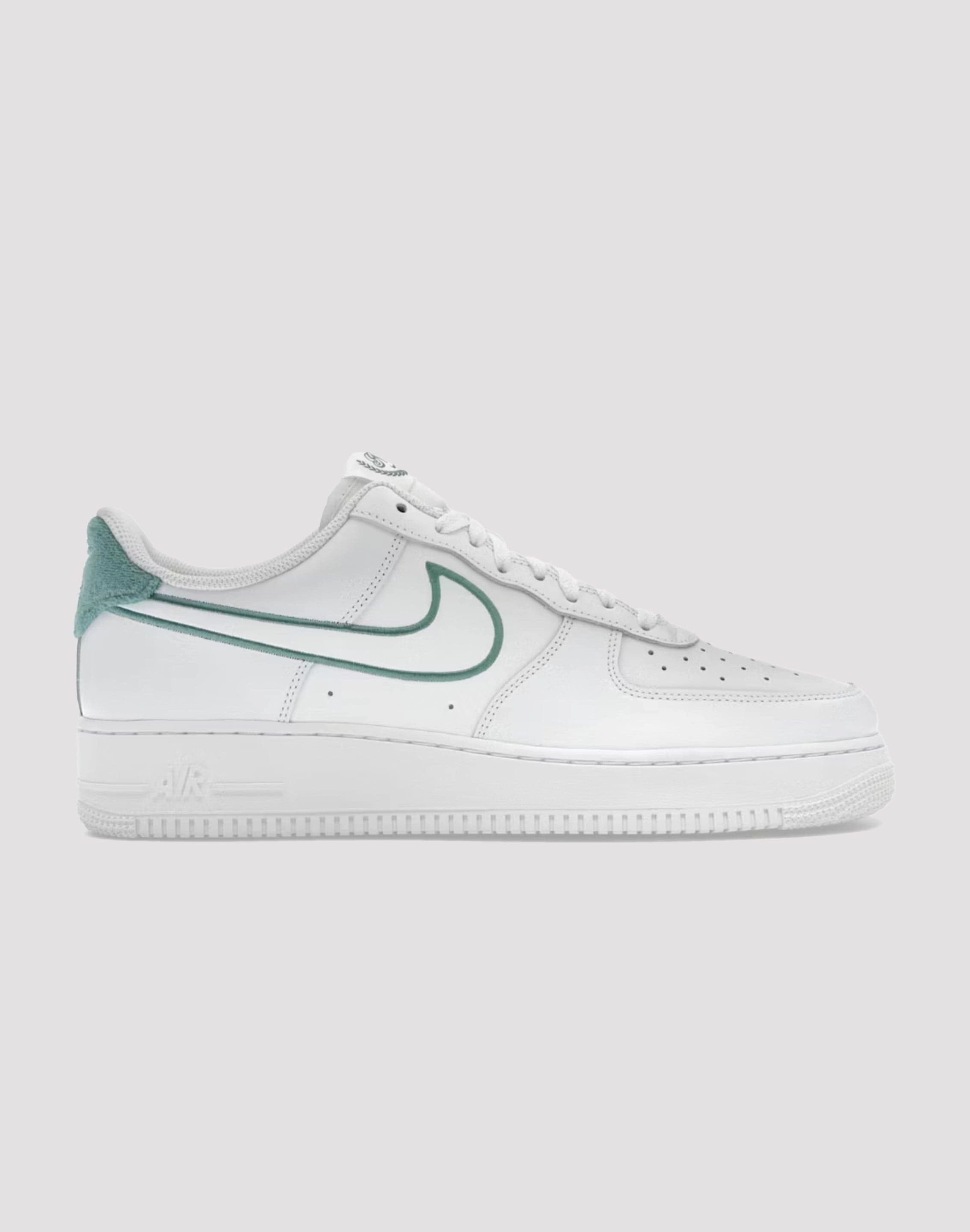 Street Run Nike Air Force 1 Low LV8