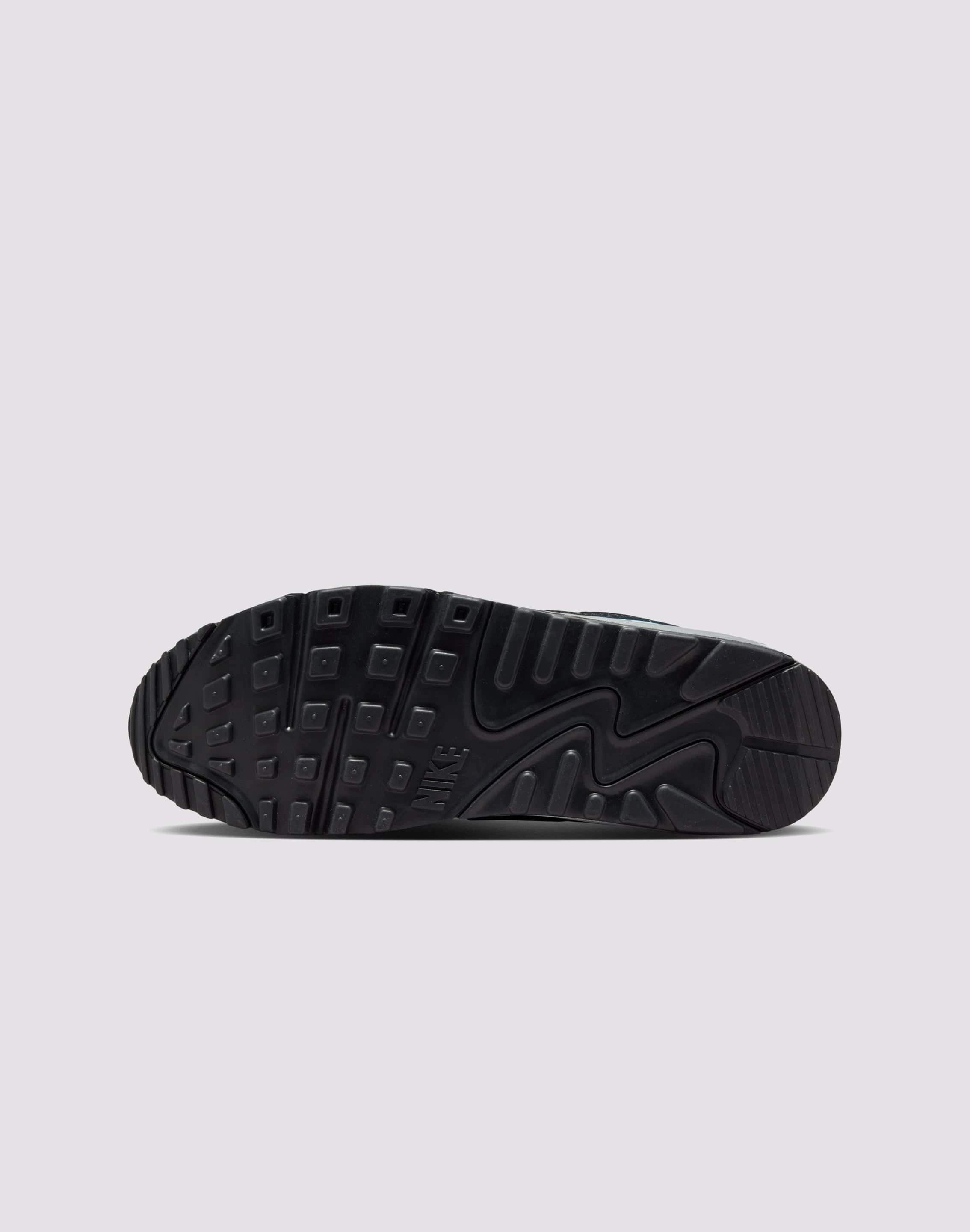 Nike Air Max 90 mesh construction shoes