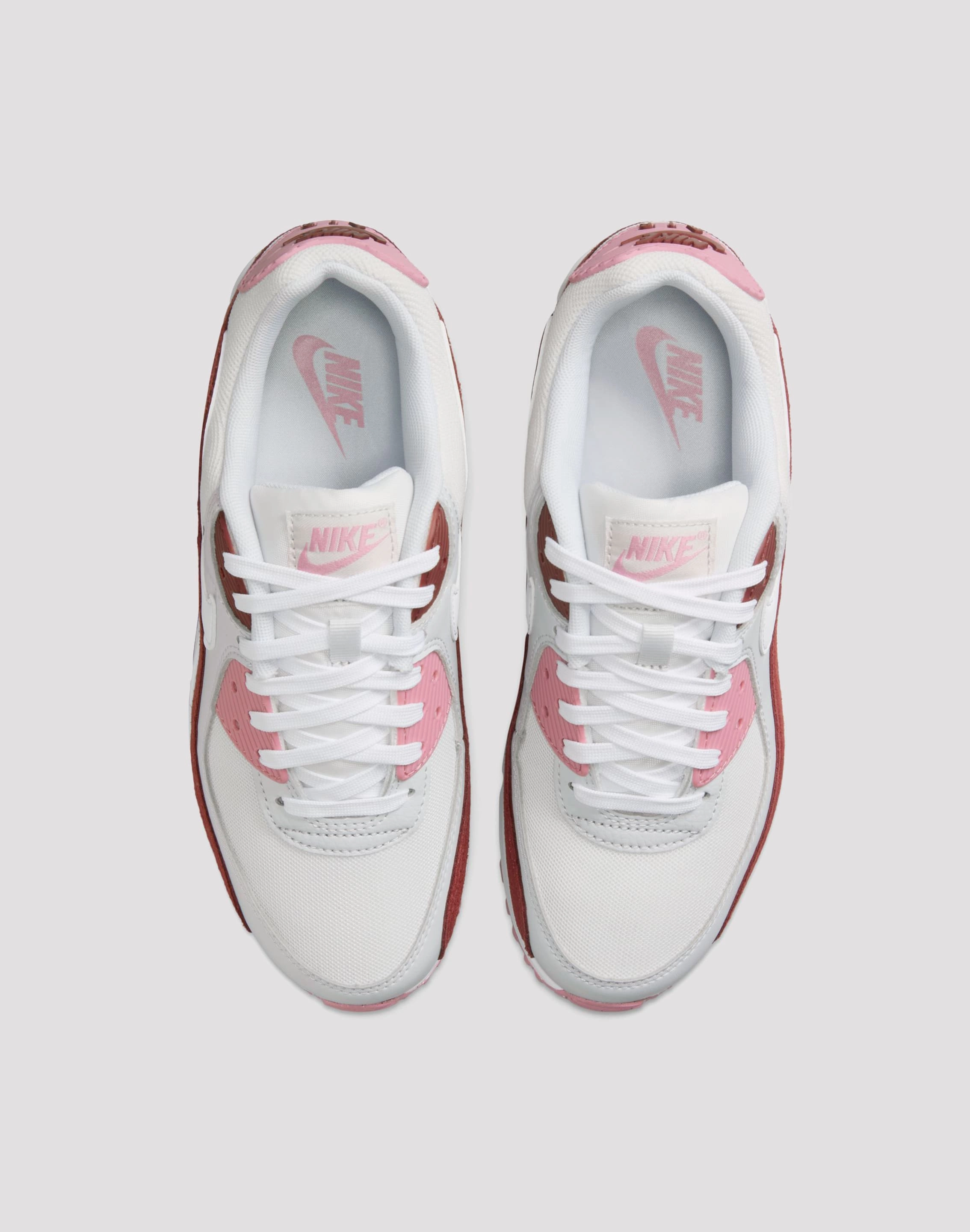 running in forest Nike Air Max 90 SE