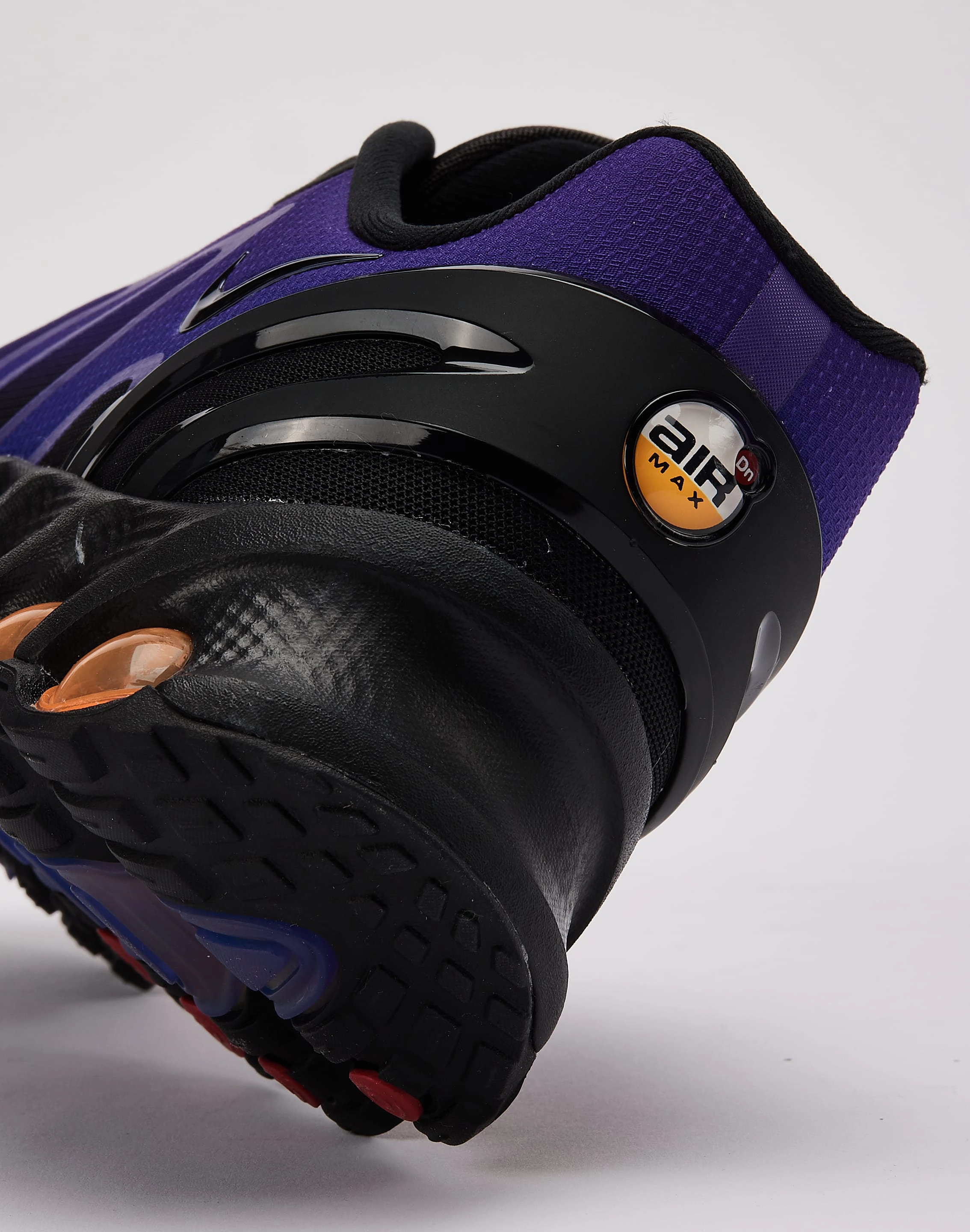 Nike Air Max Dn8 running for a way to stay focused