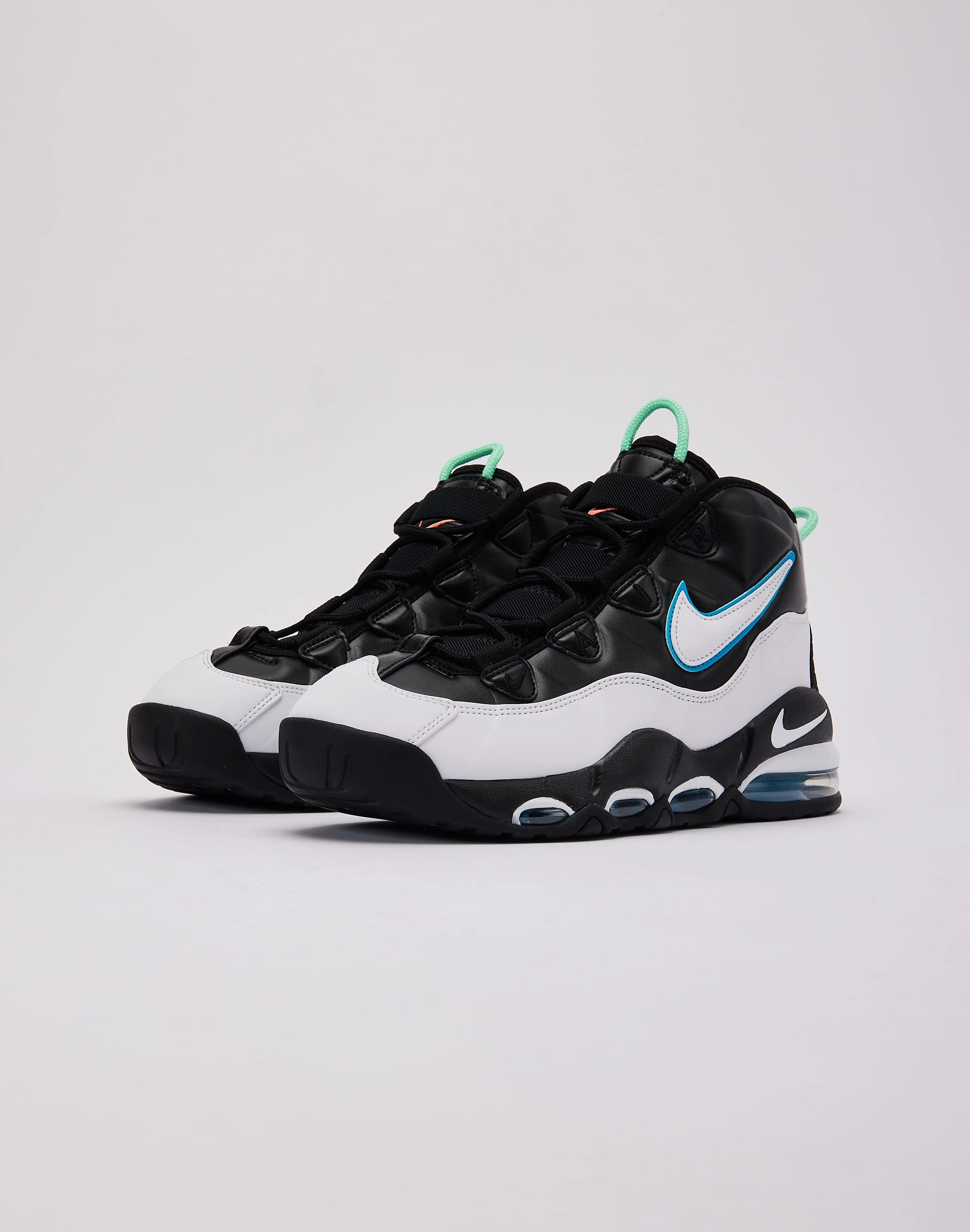 Nike Air Max Uptempo '95 'NY vs NY' group walk Quick Motion