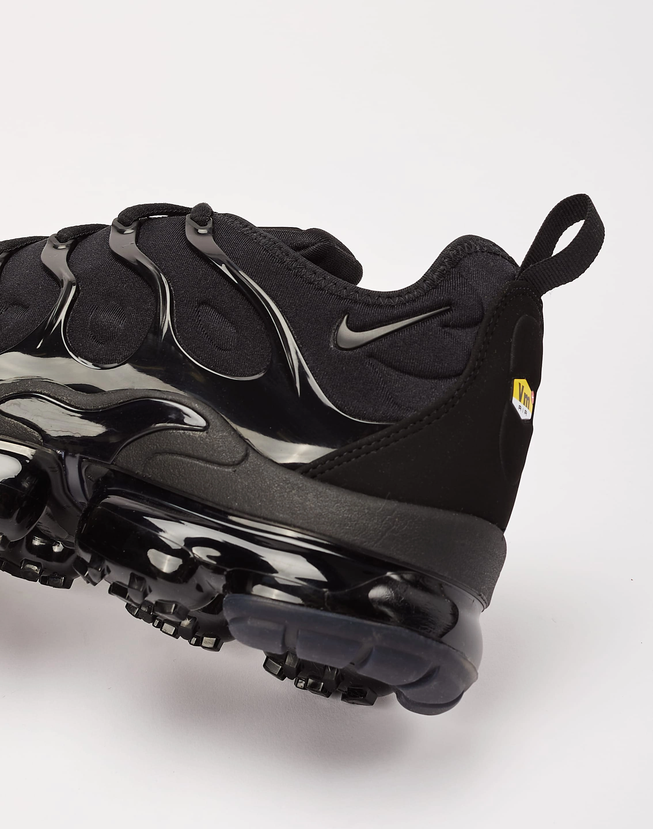 mesh upper breathability high - rebound shoes Nike Air Vapormax Plus