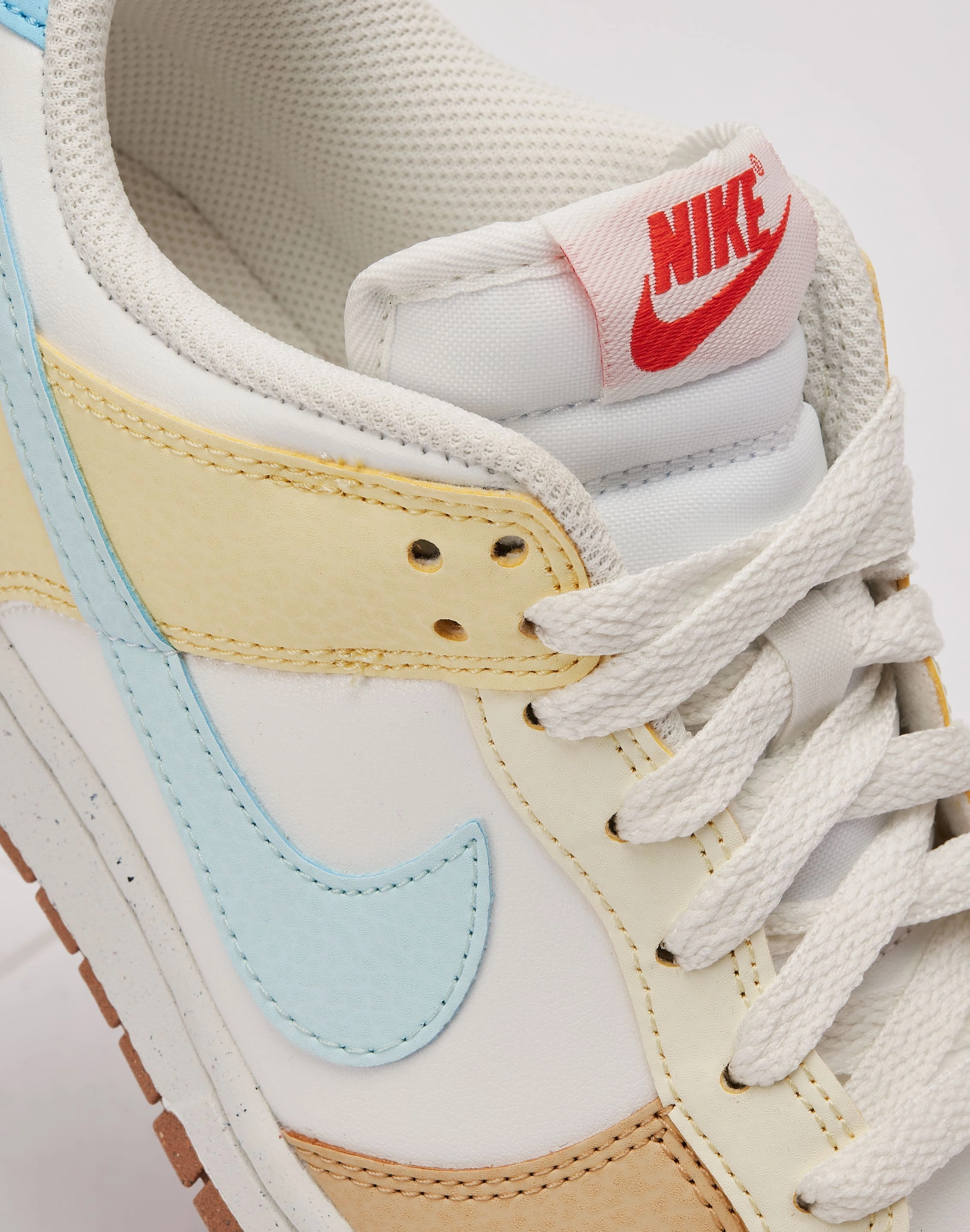 Compression Molding Memory Foam Airport Travel Nike Dunk Low Next Nature