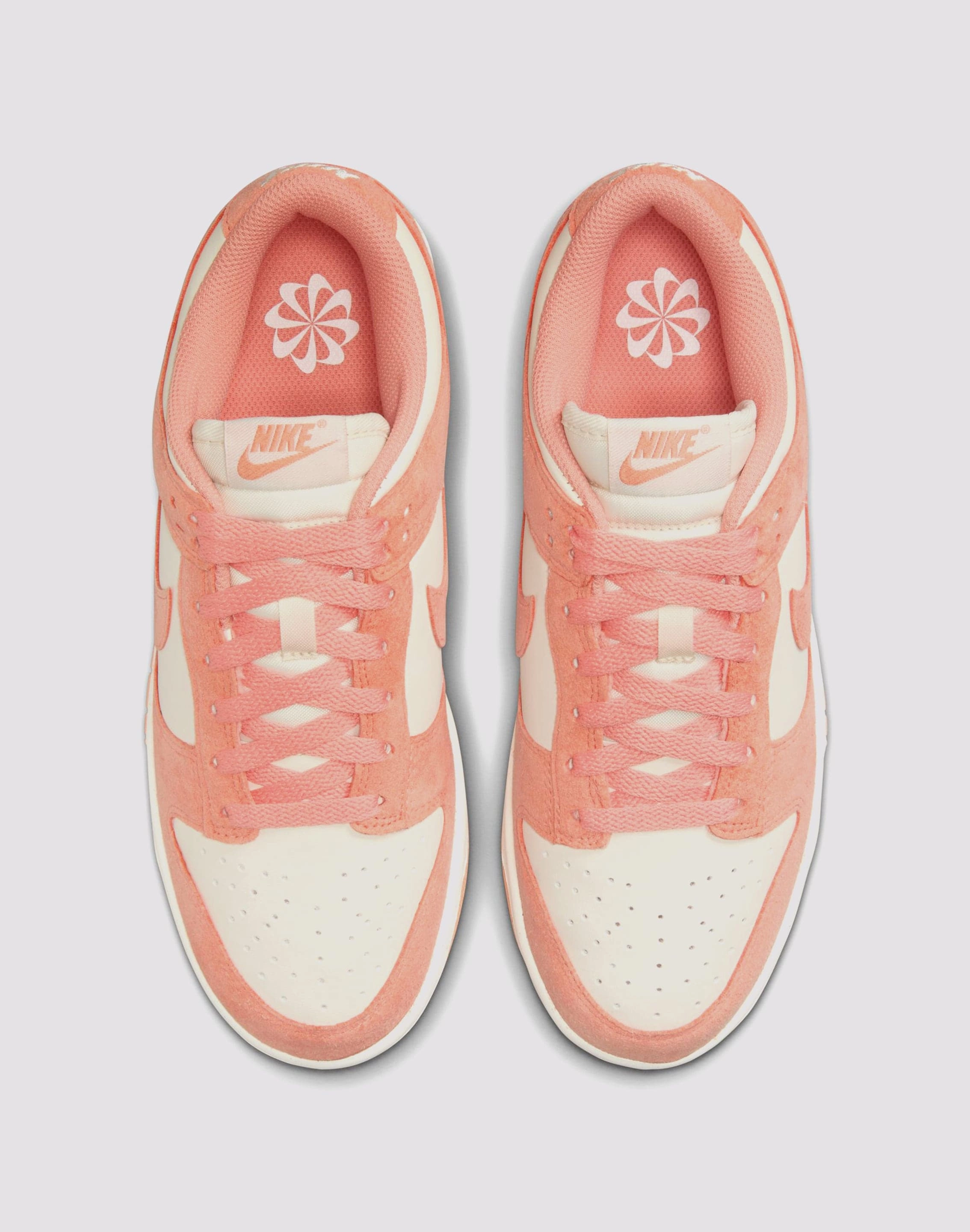 Nike Dunk Low "Soft Pearl/Apricot Agate/White" Family Time