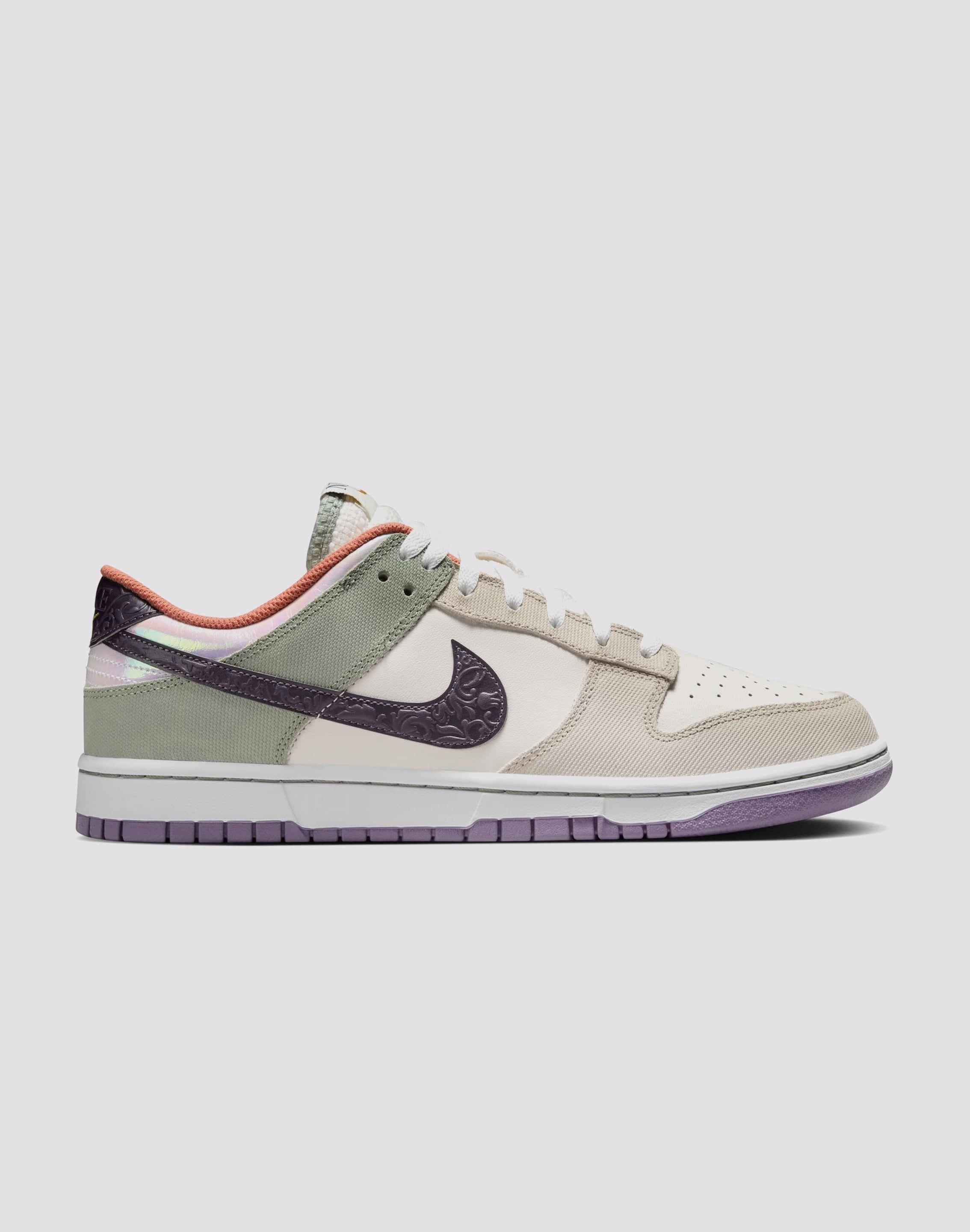 Nike Dunk Low Retro SE "NOLA" Mid Top Palm Base
