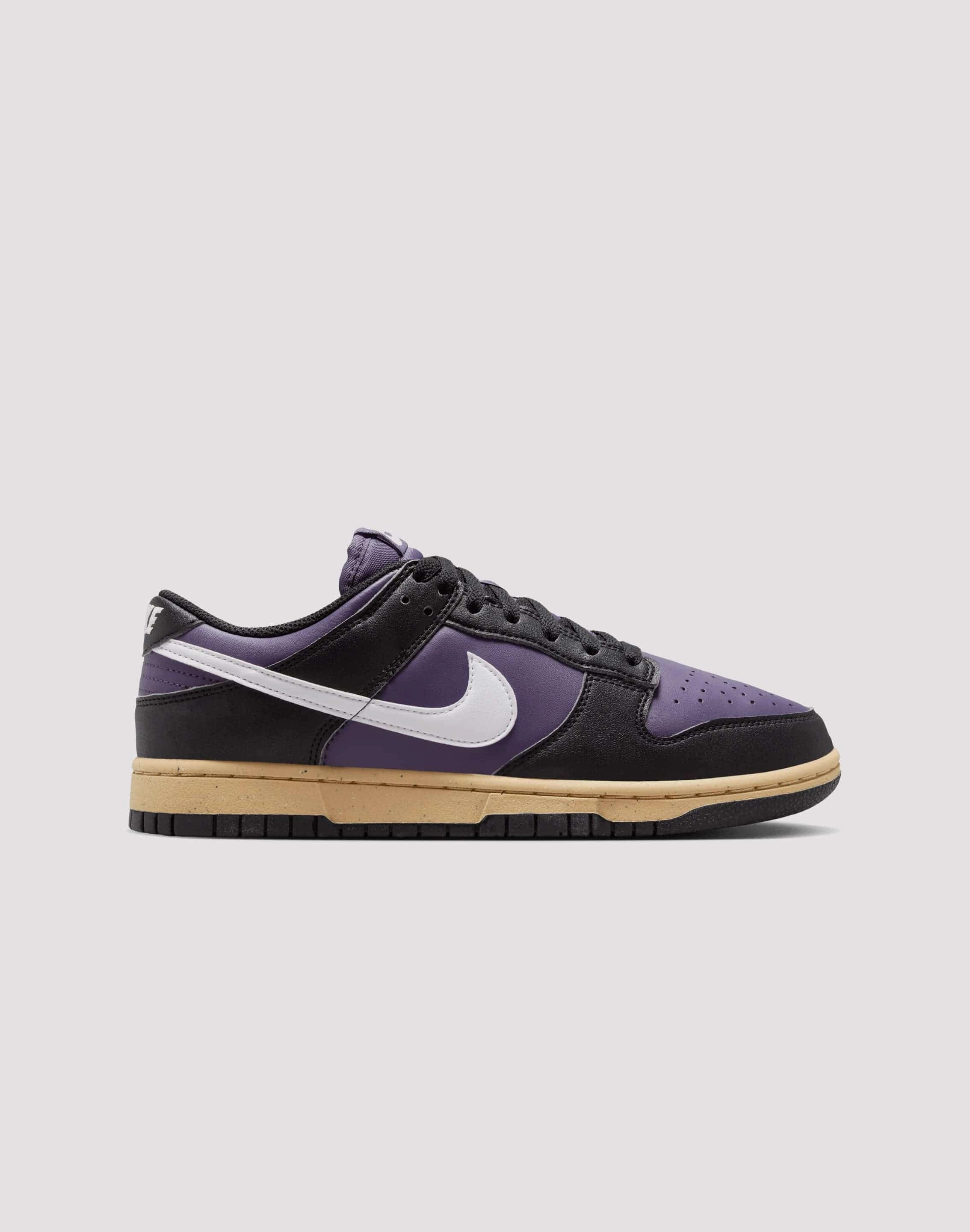Nike Dunk Low Tropic Mode Stable construction