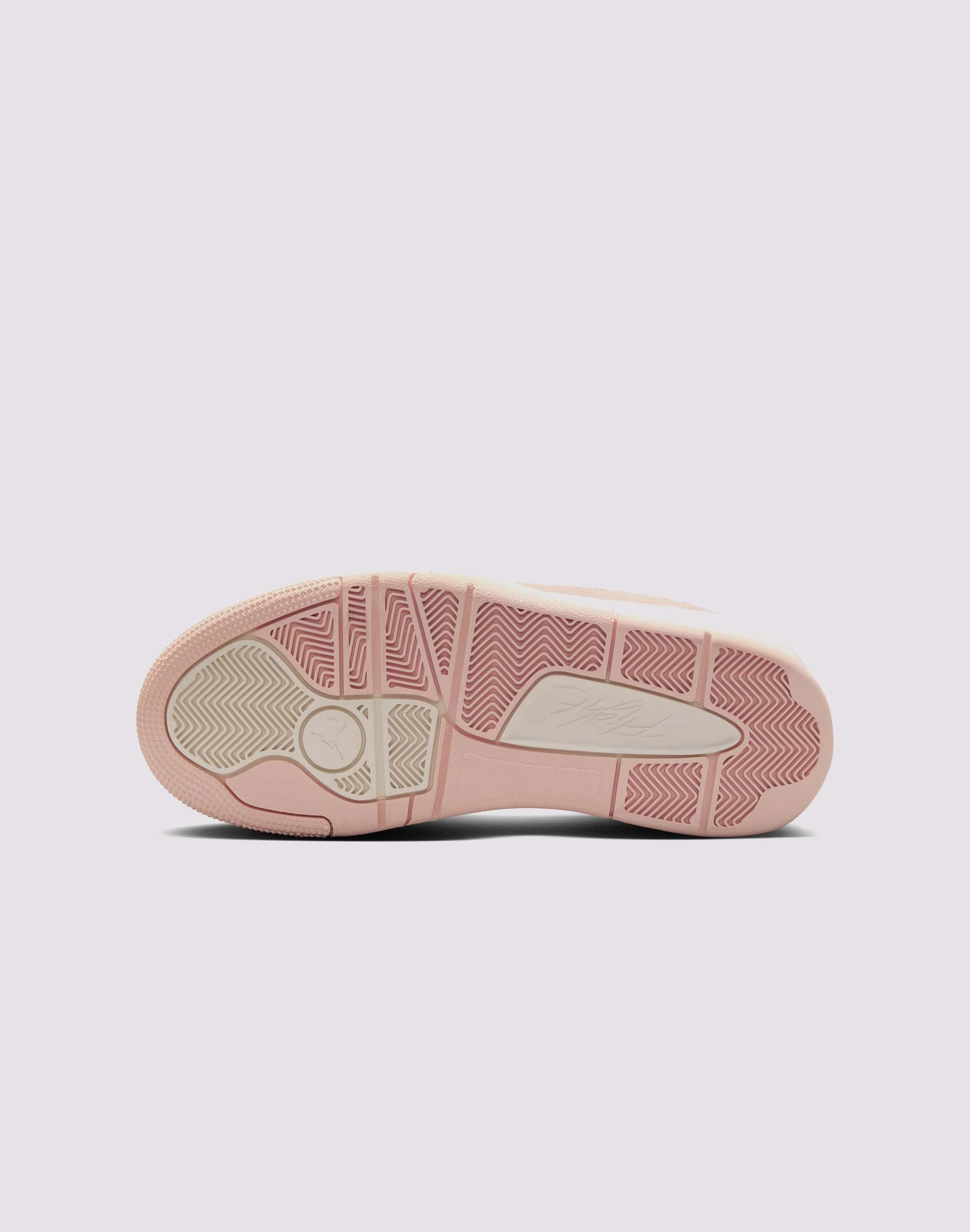 Bright tone Nike Flight Court