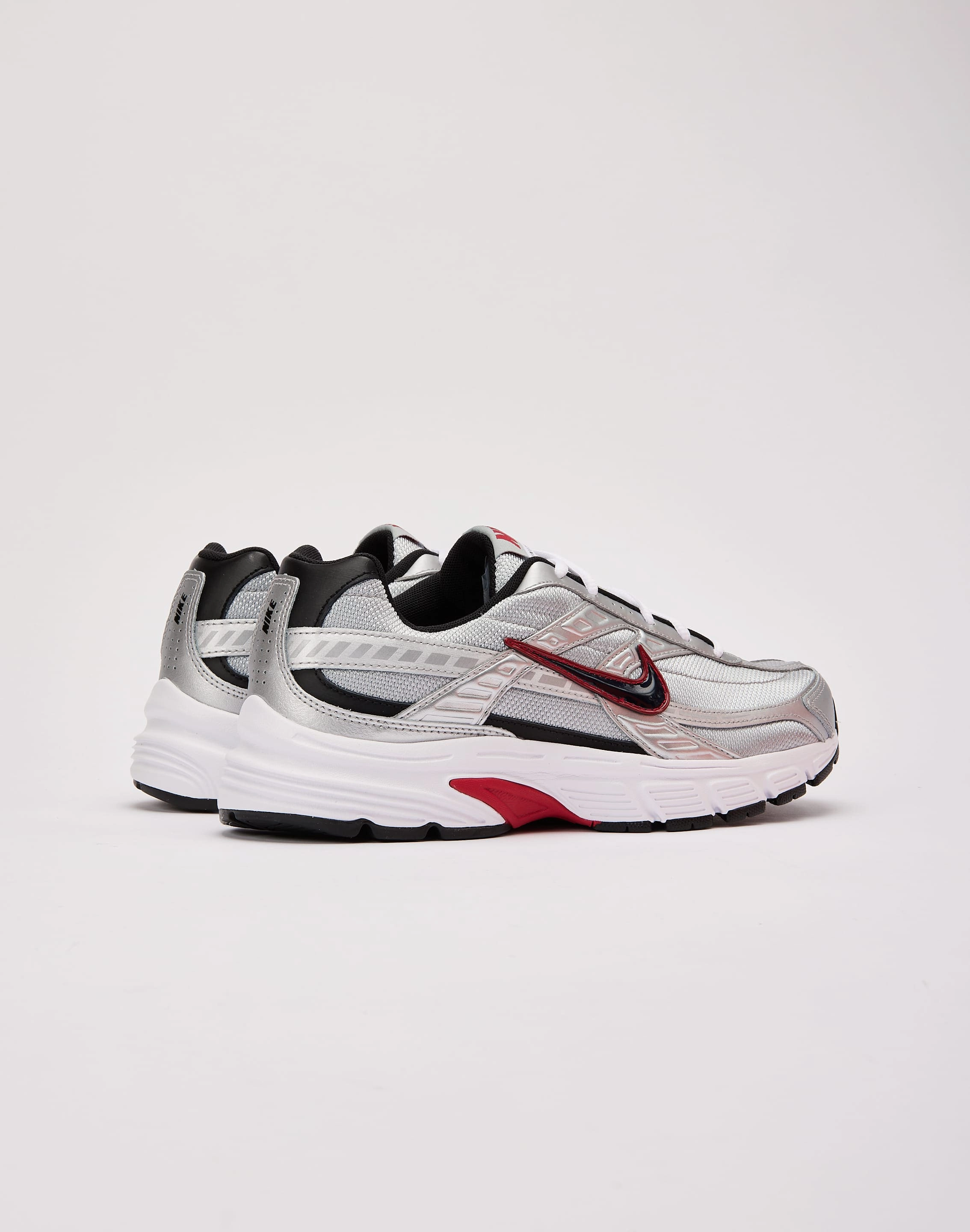 Nike Initiator running in a strait area shoes