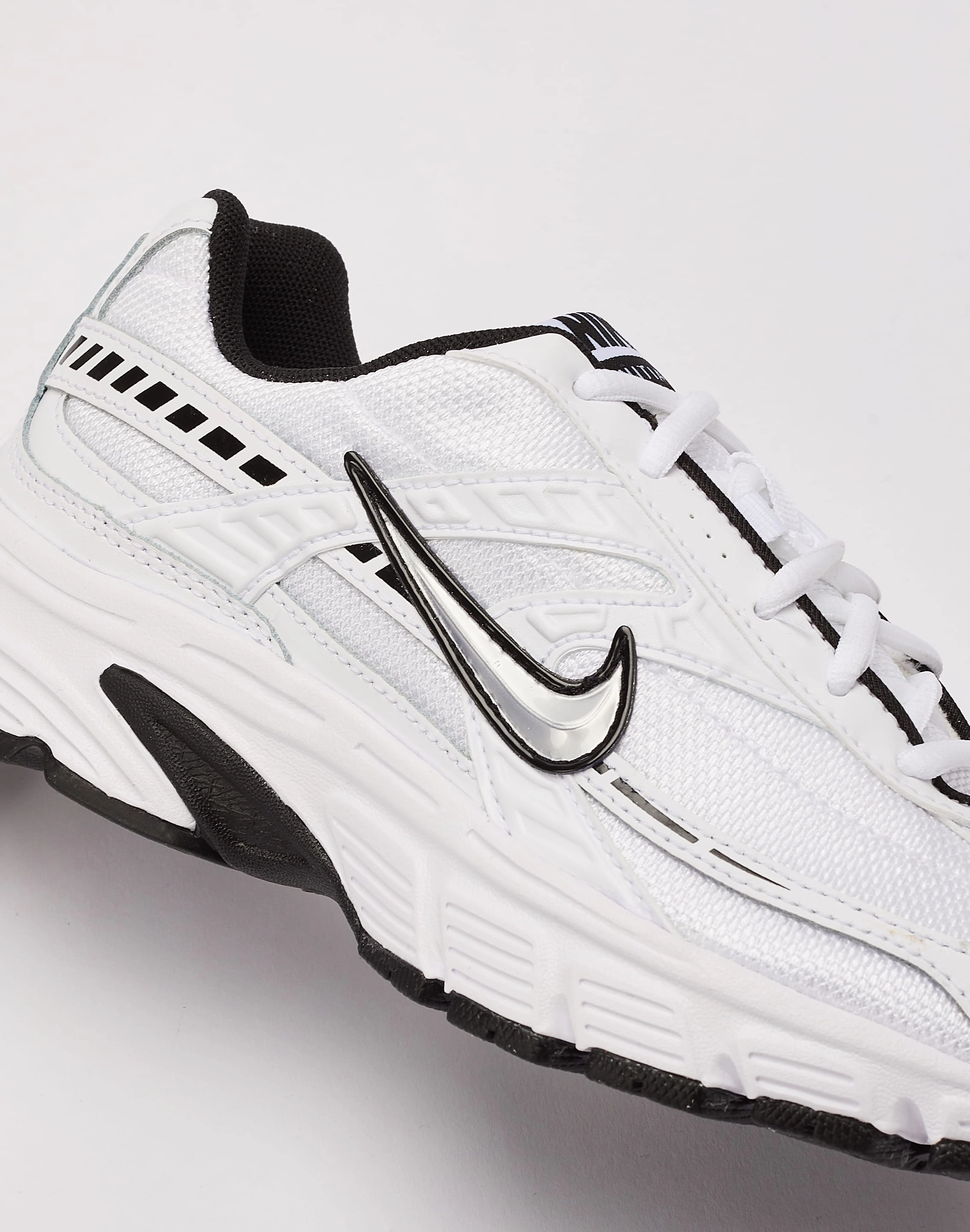 padded - lining shoes fitness event running gear Nike Initiator