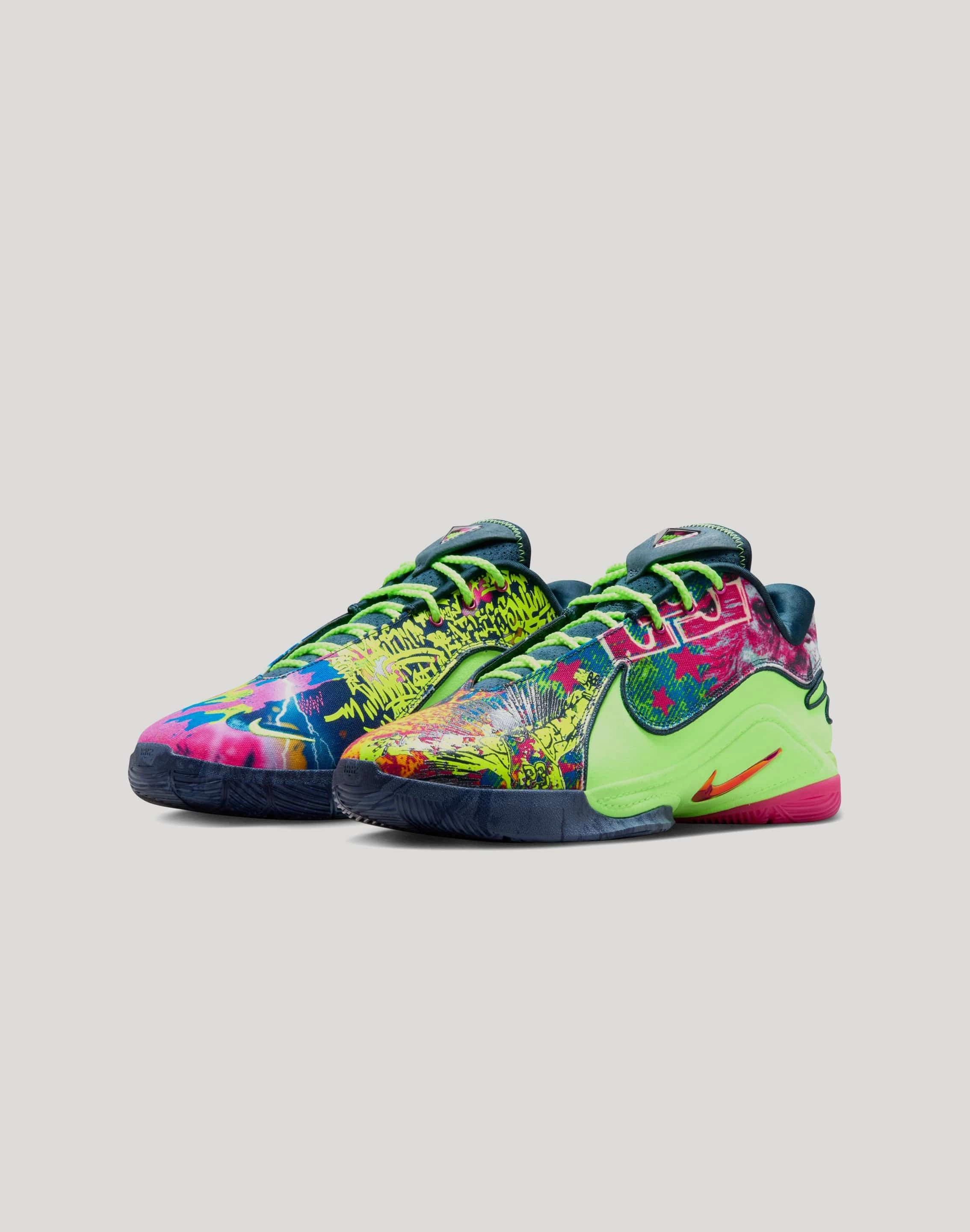 Nike LeBron XXII "Bryce's World" Gold Tone Desert Run