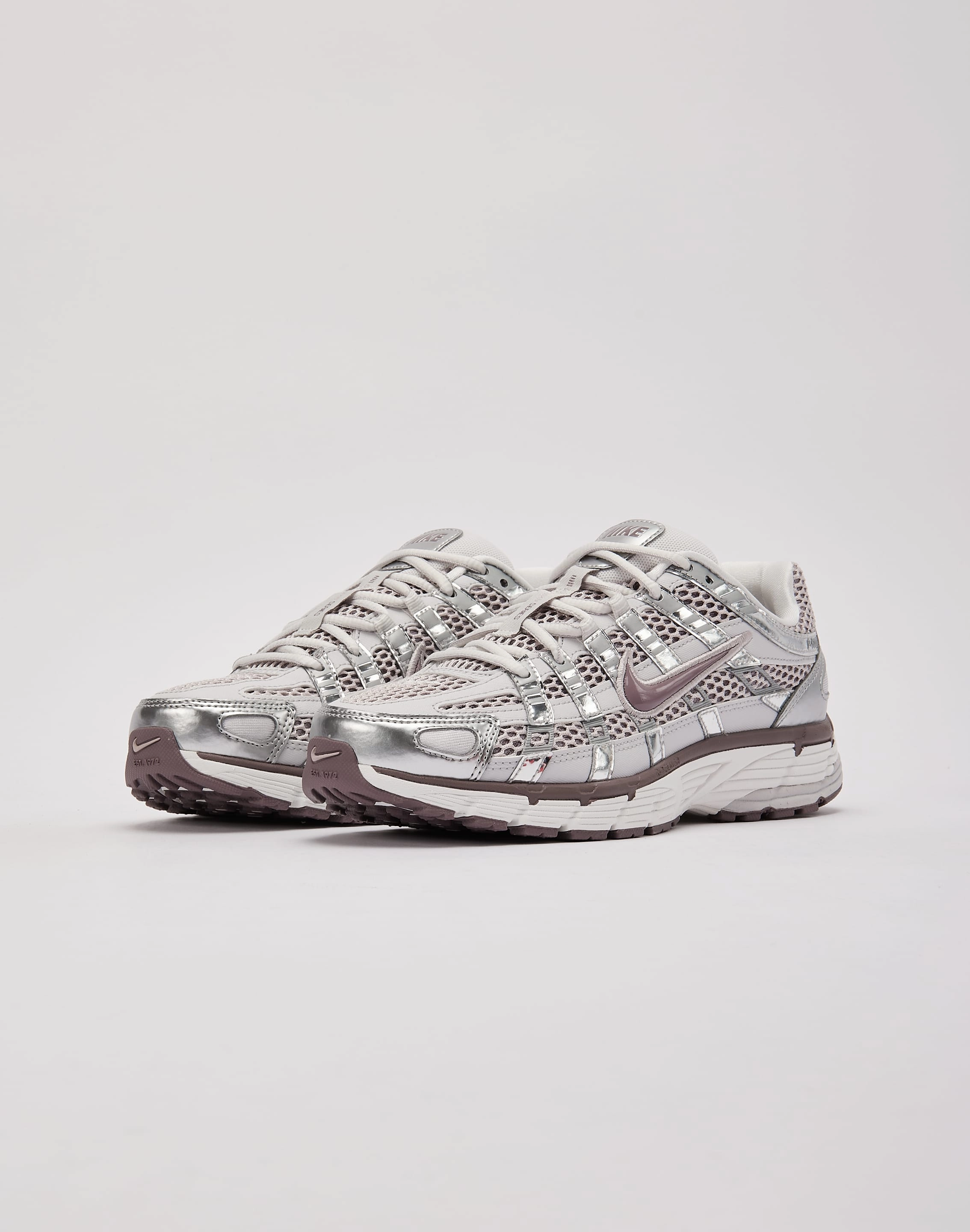 Nike P-6000 Comfort Midsoles Comfortable Arch Support