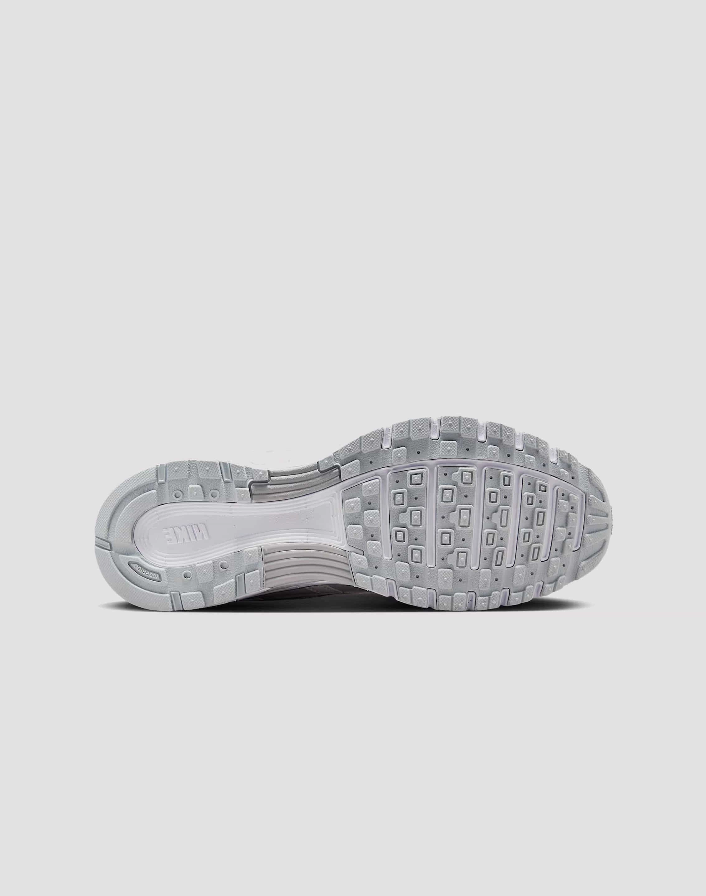 running for joint flexibility Nike P-6000