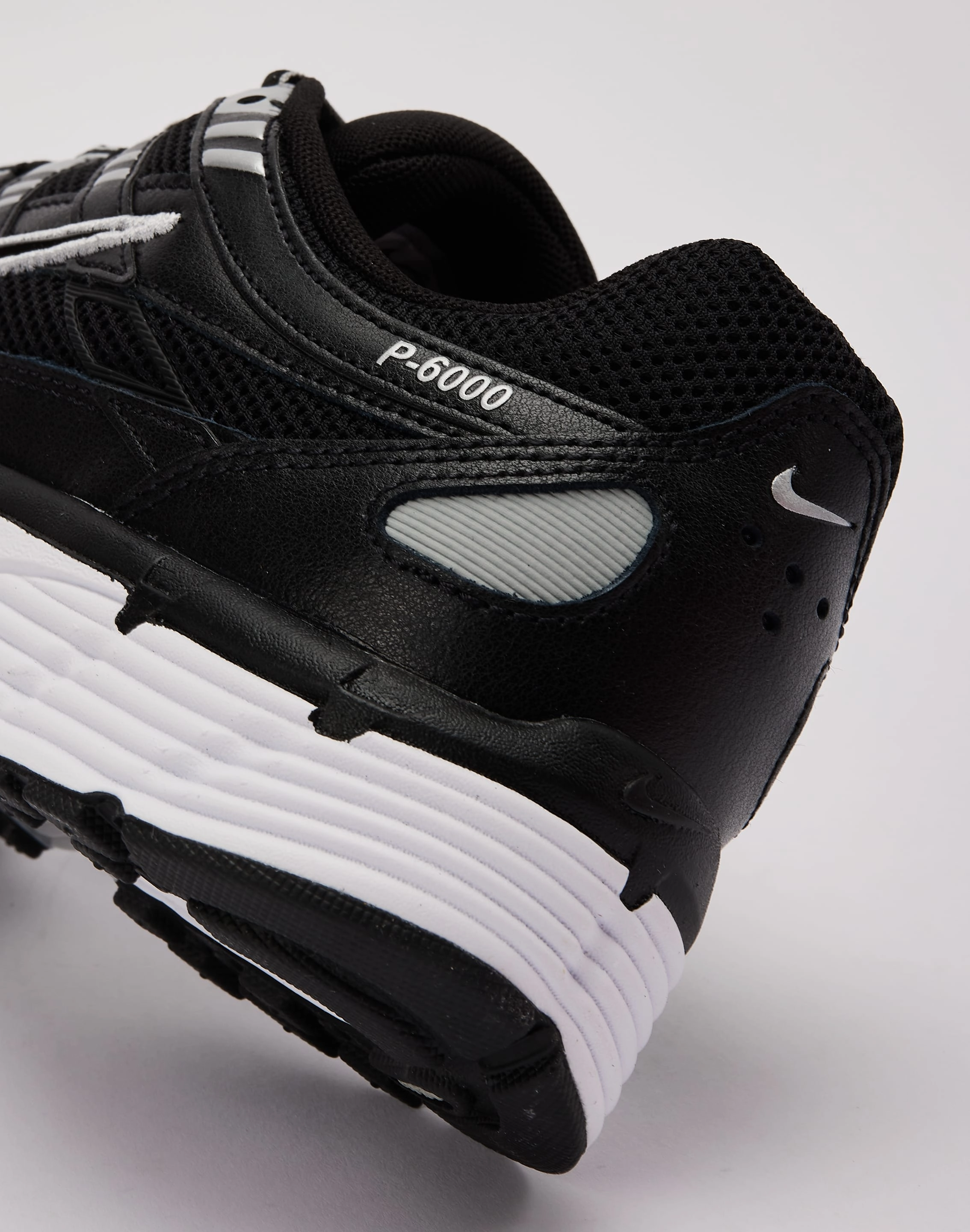 Thermal Regulation Liner Running Economy Nike P-6000