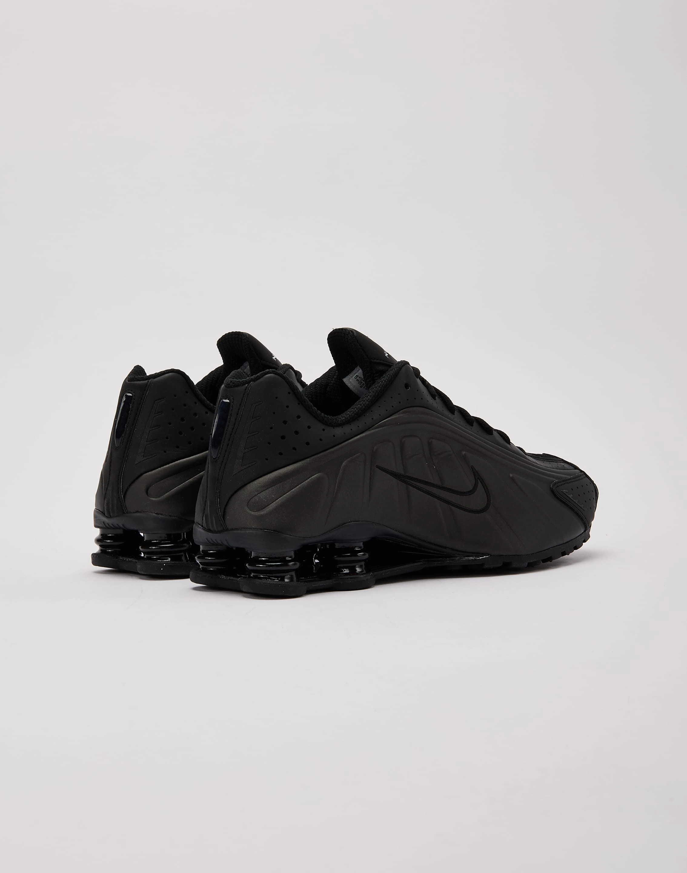 Nike  Shox R4 running in a rope bridge area shoes Aero Cool Ventilation Mesh