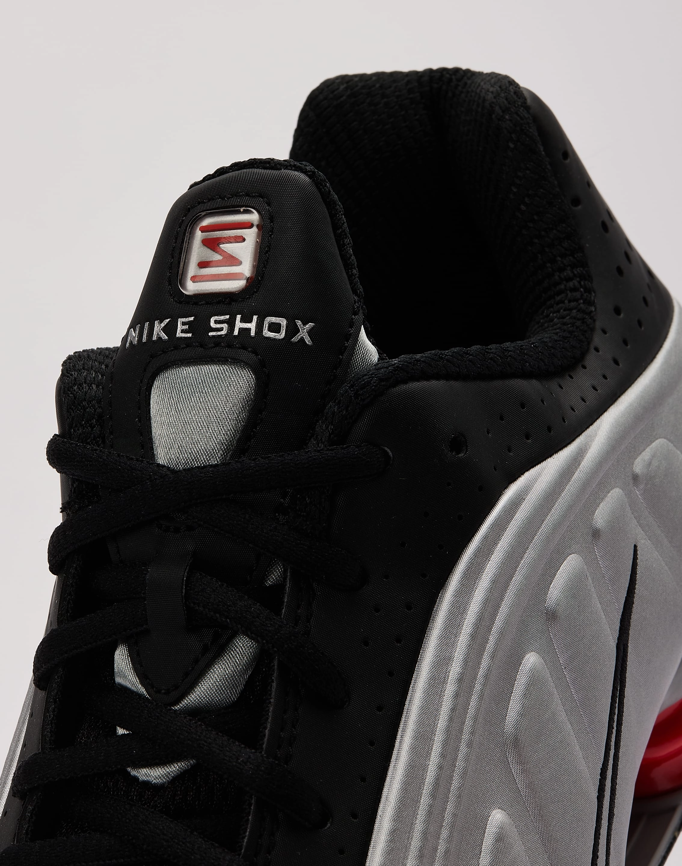 Nike  Shox R4 Compression Midsole athletic footwear for running