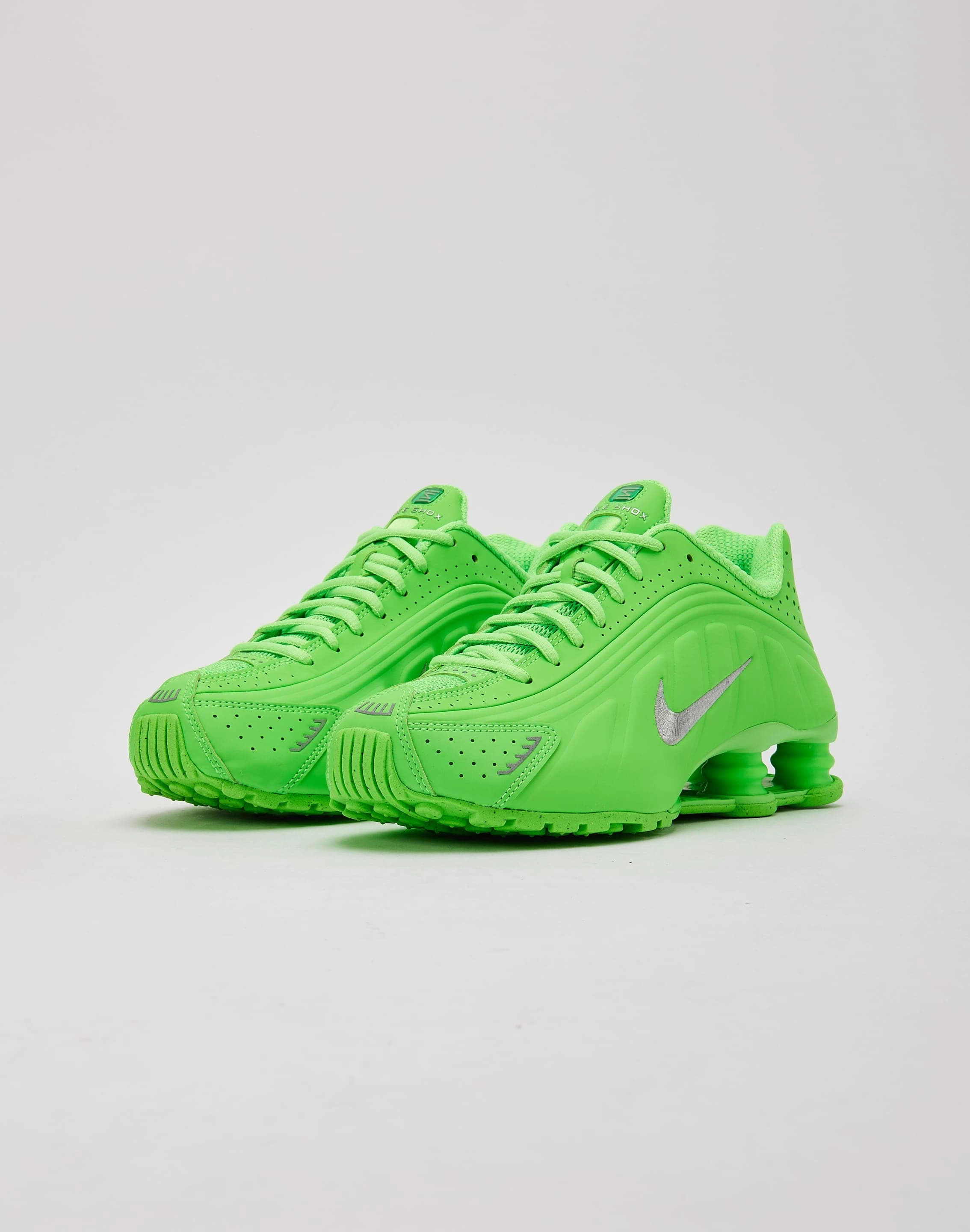 Nike Shox R4 store - brand running gear Split Second Heel Lock