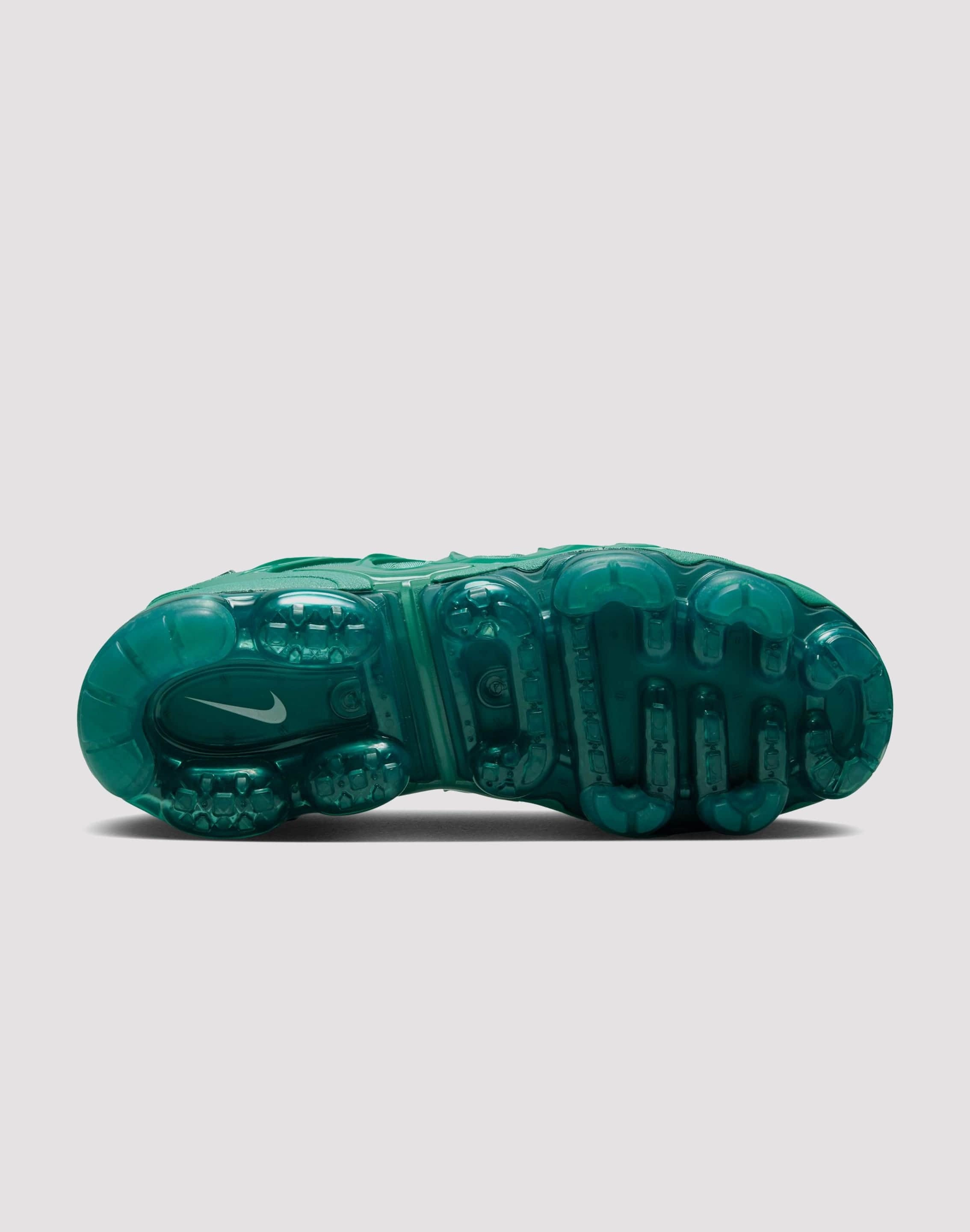 Foam Padded Collar Nike VaporMax Plus "Bicoastal/Chrome/Metallic Silver"