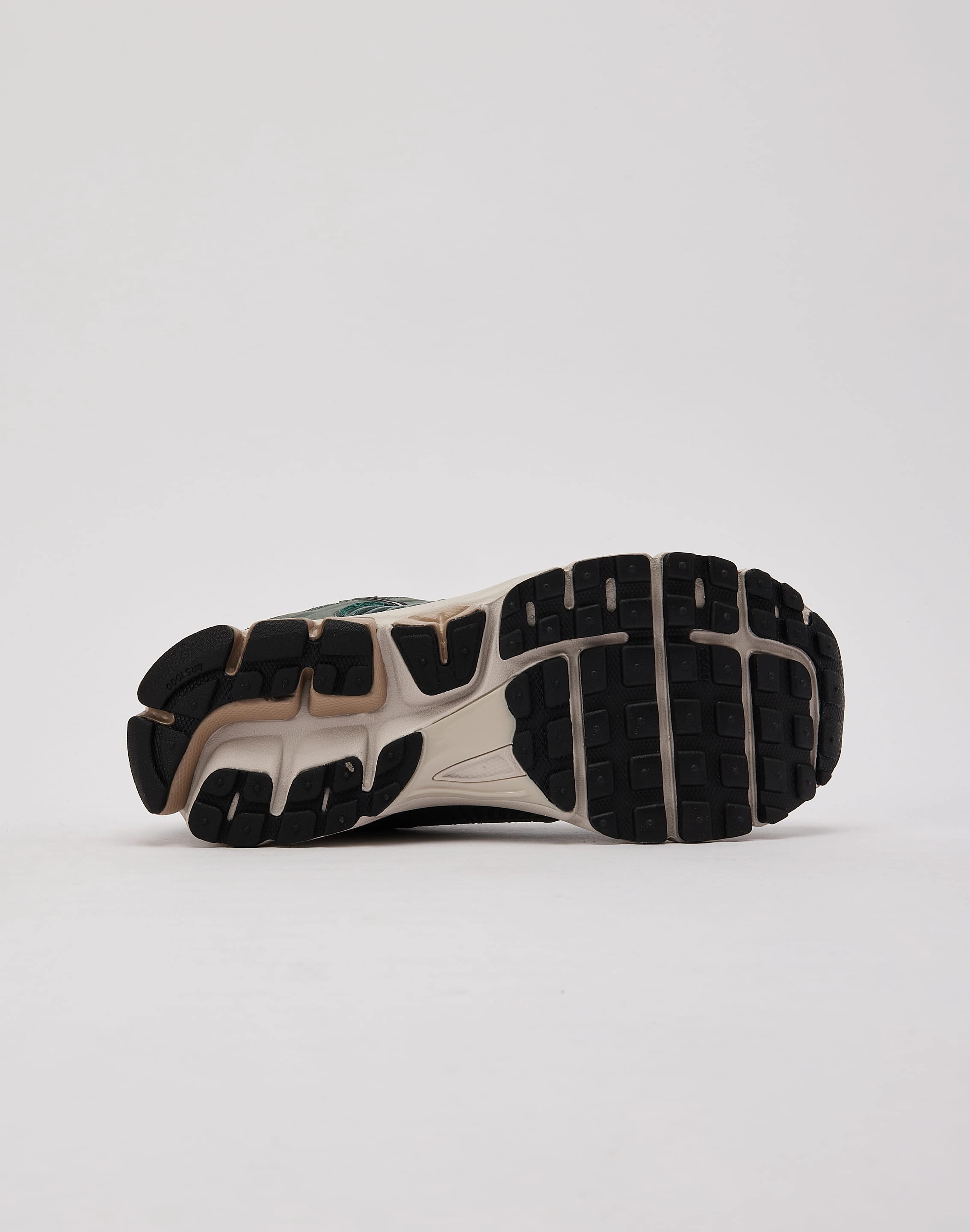 Nike Zoom Vomero 5 glossy running shoes