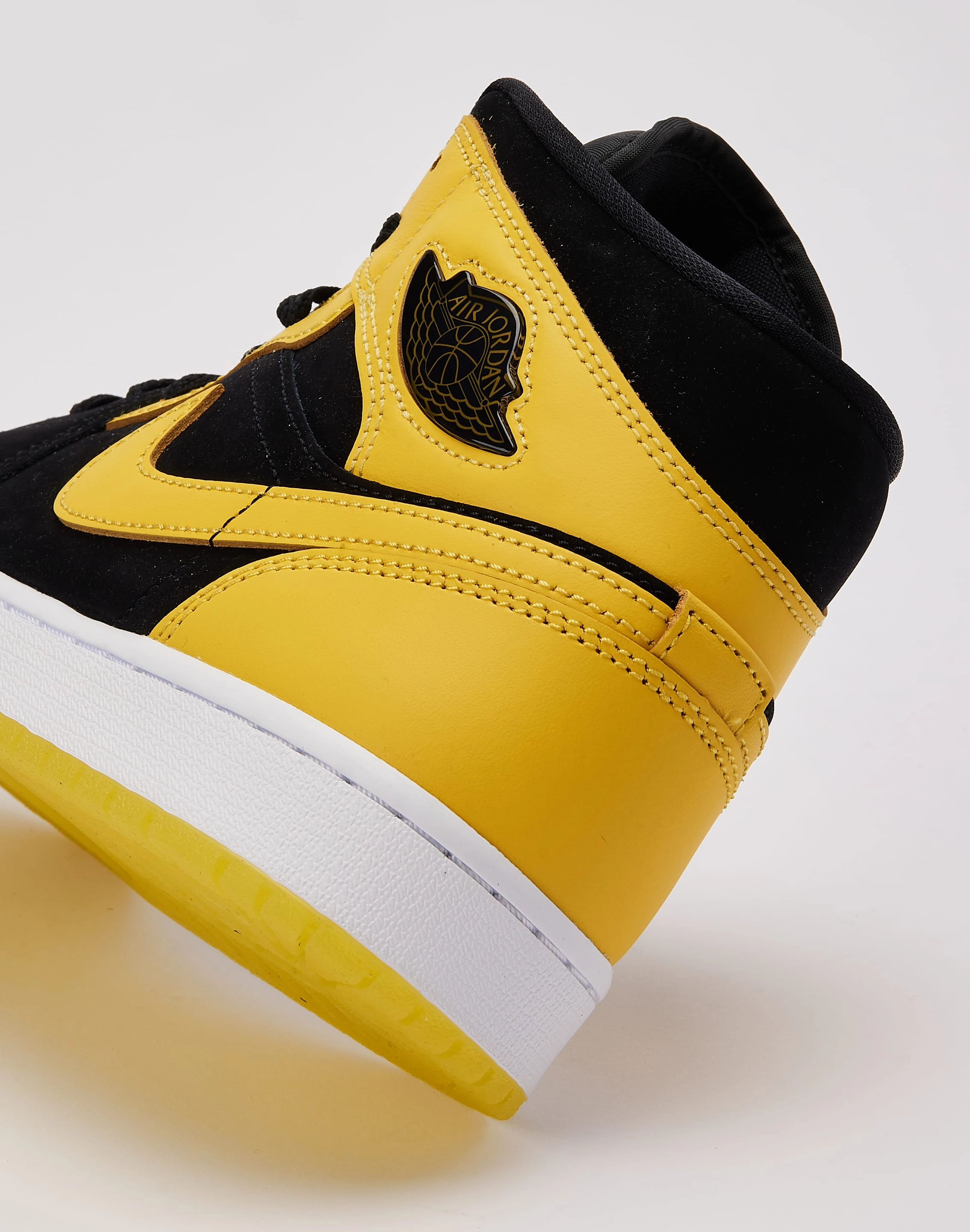 Muscle Aid Jordan Air Jordan 1 Mid SE 'New Love'