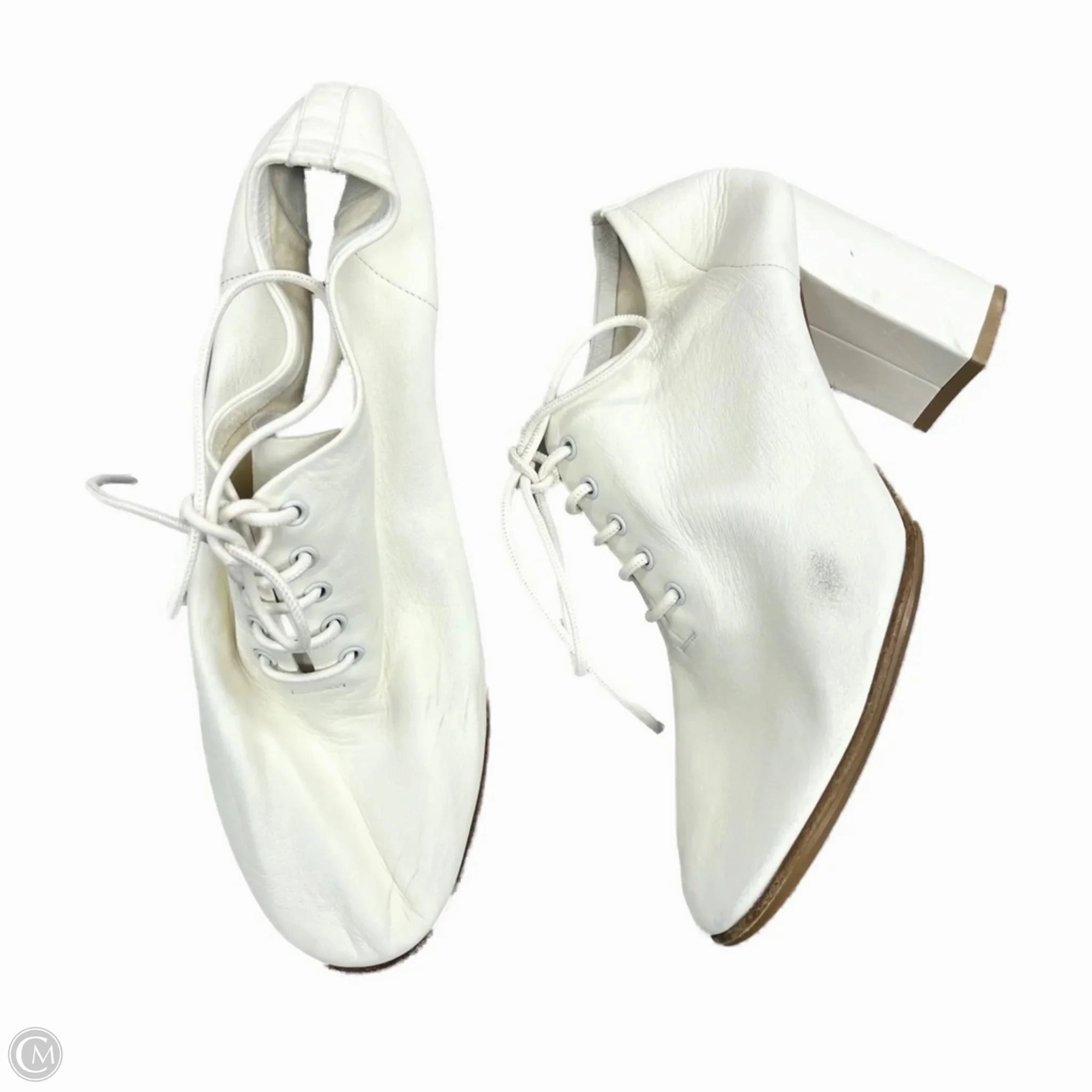 Proprioception Enhance Shoes Luxury Designer By Celine In Cream, Size: 7